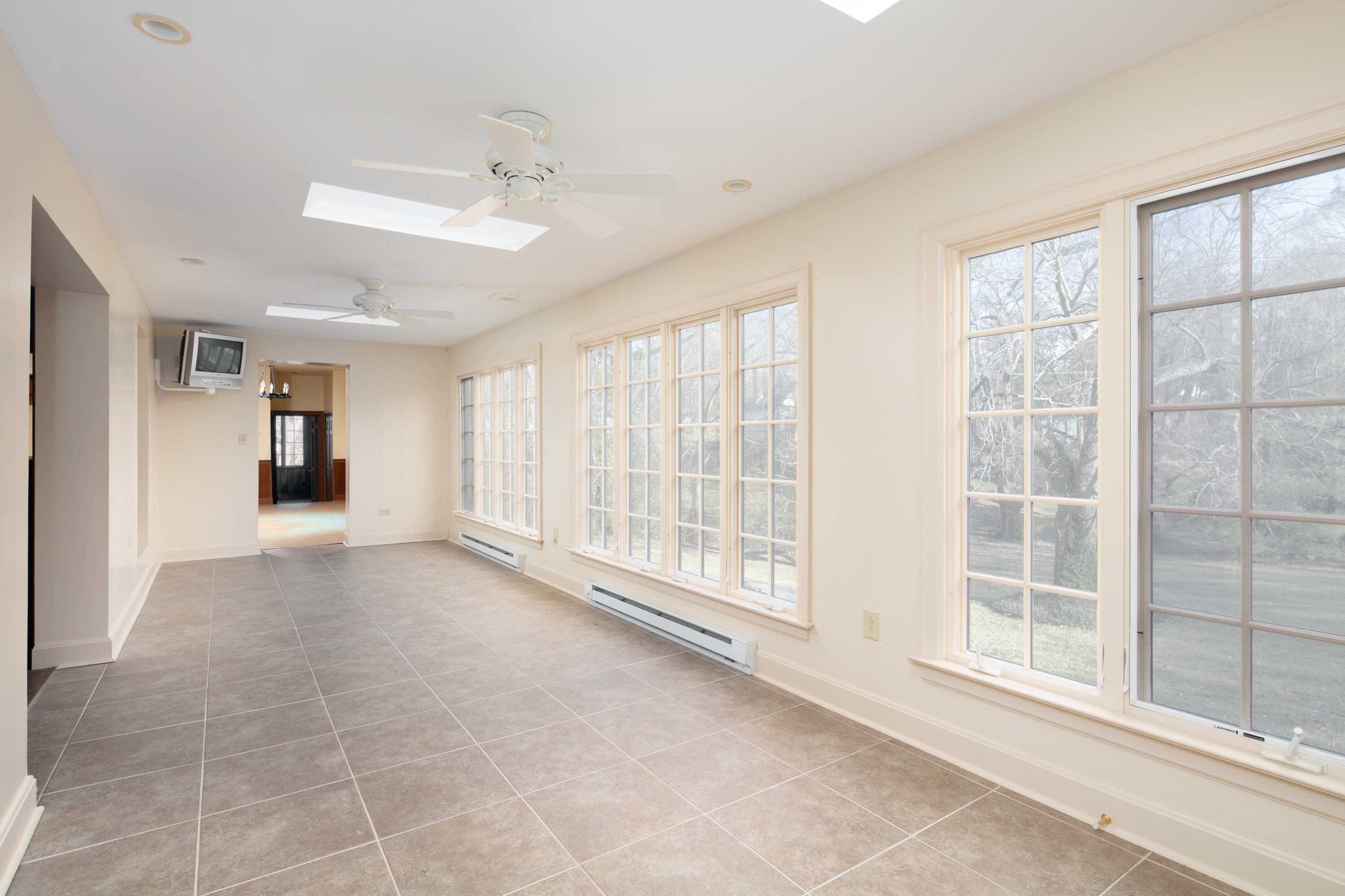 1357-1361 E Cooper Drive Property Photo 13