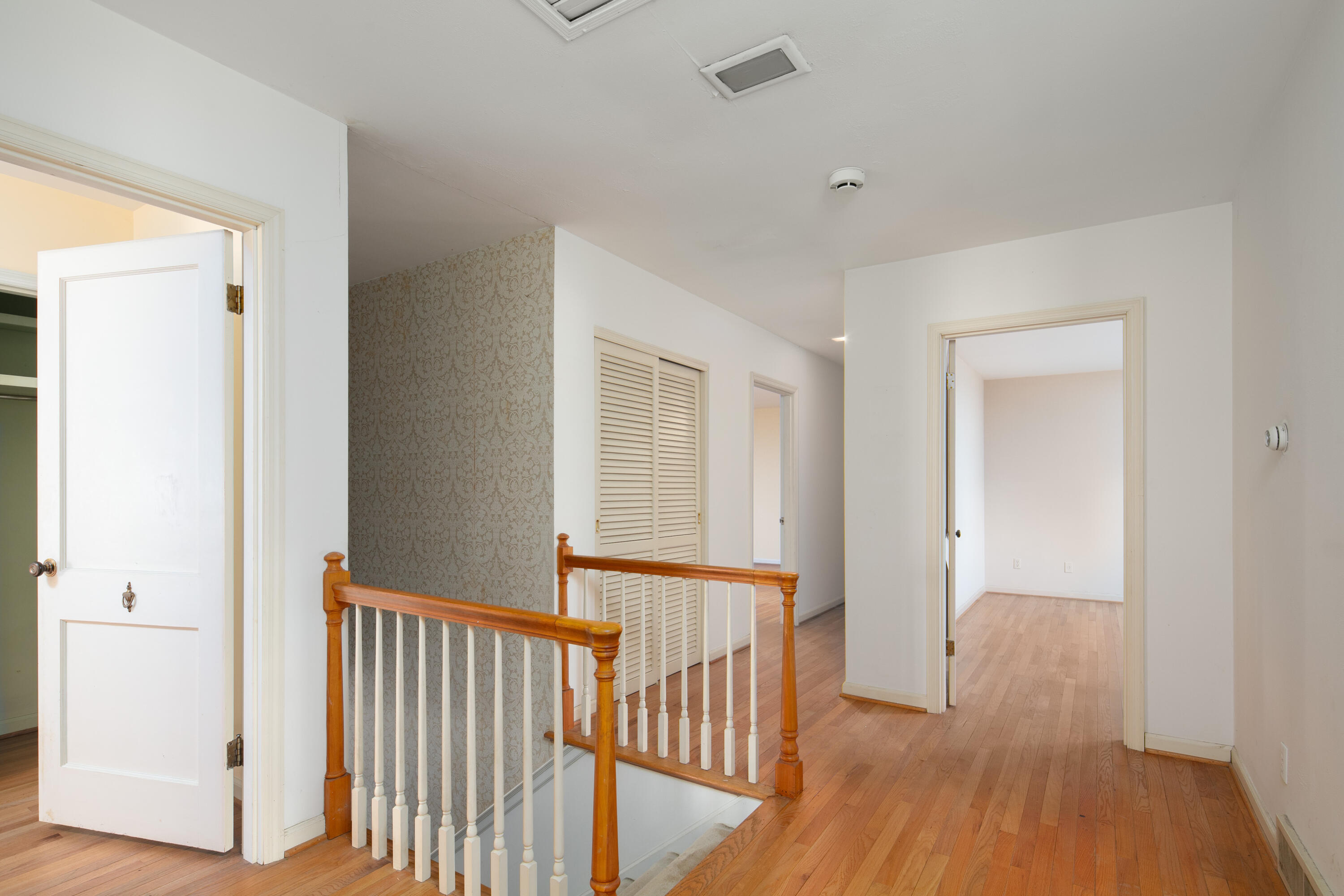 1357-1361 E Cooper Drive Property Photo 23