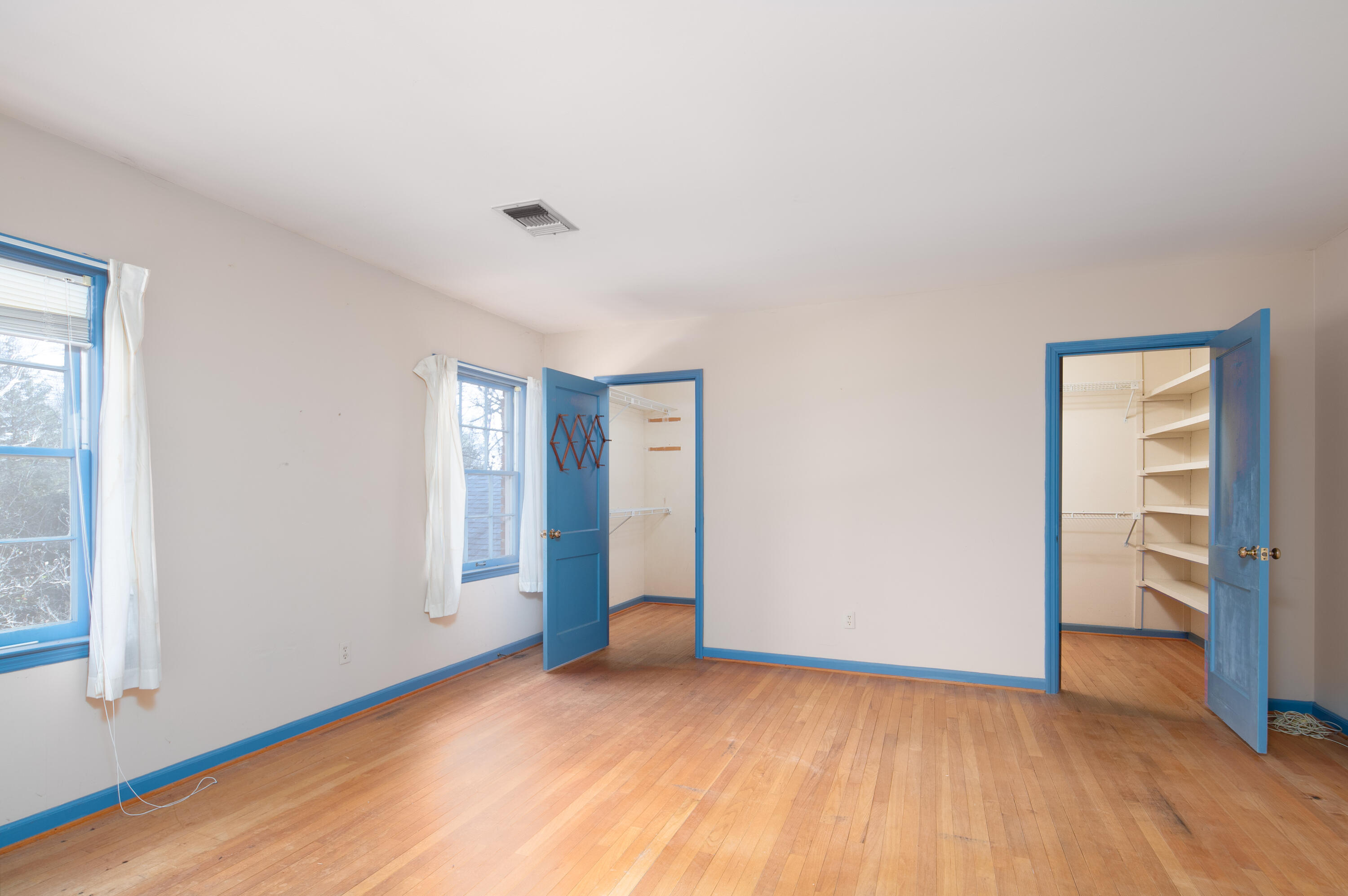 1357-1361 E Cooper Drive Property Photo 25