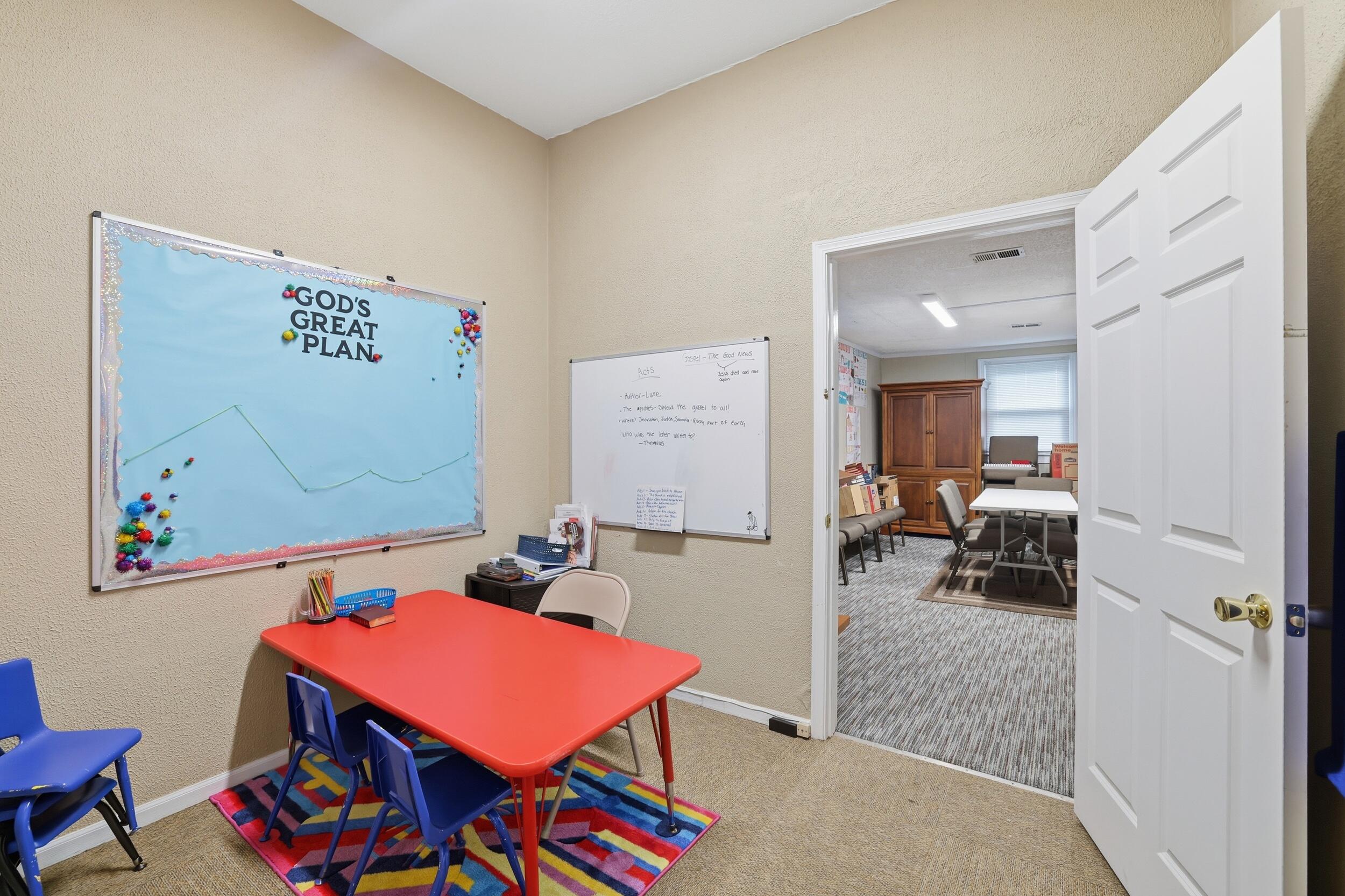 103 E Penn Avenue Property Photo 26