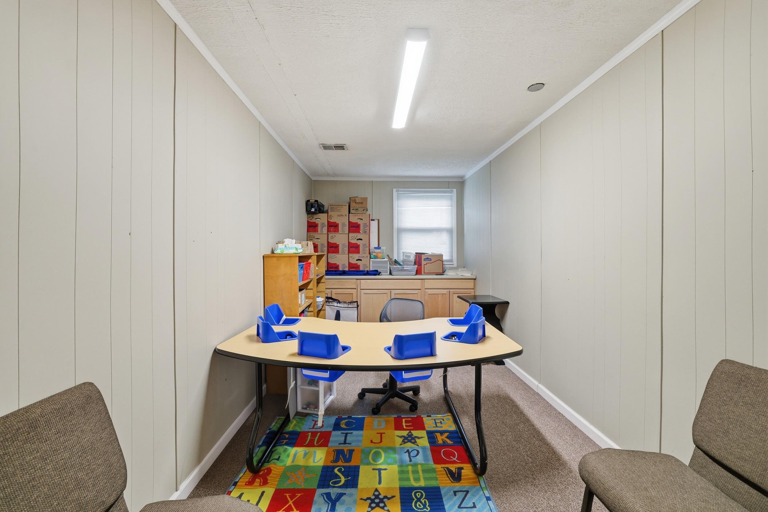 103 E Penn Avenue Property Photo 28