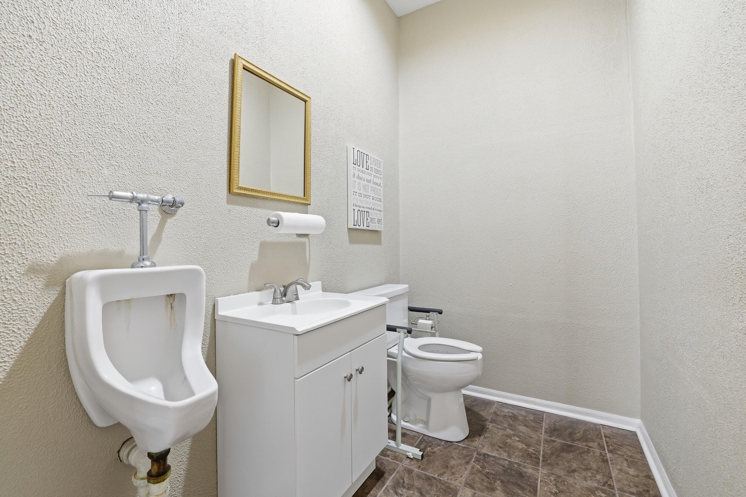 103 E Penn Avenue Property Photo 29