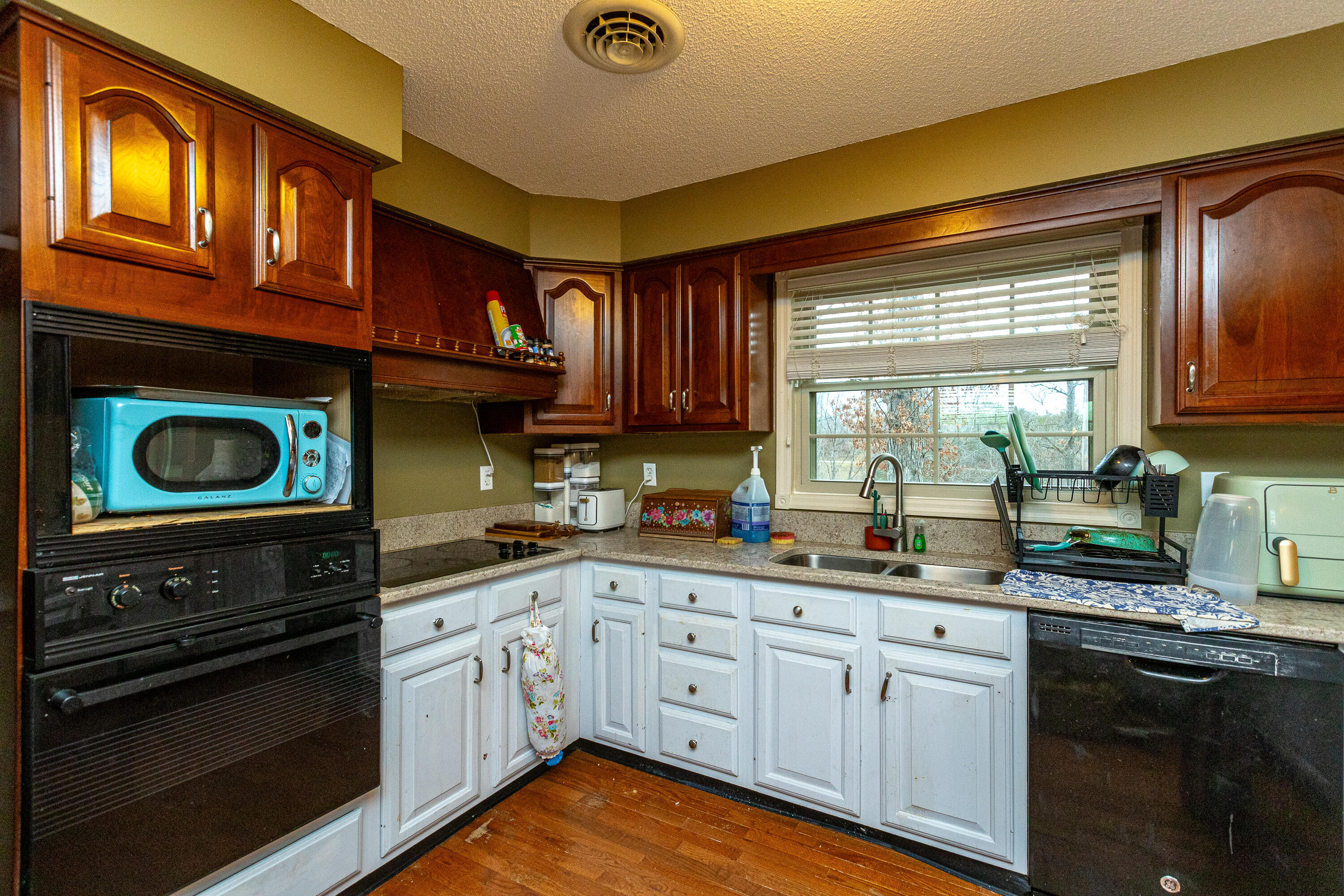 463 Hutchinson Road Property Photo 9