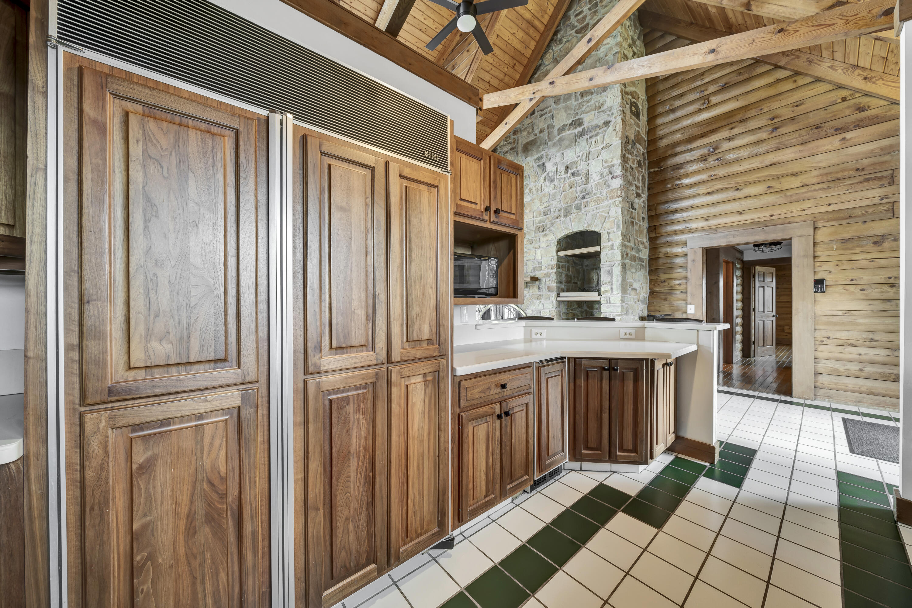 100 Lake Park Drive Property Photo 32