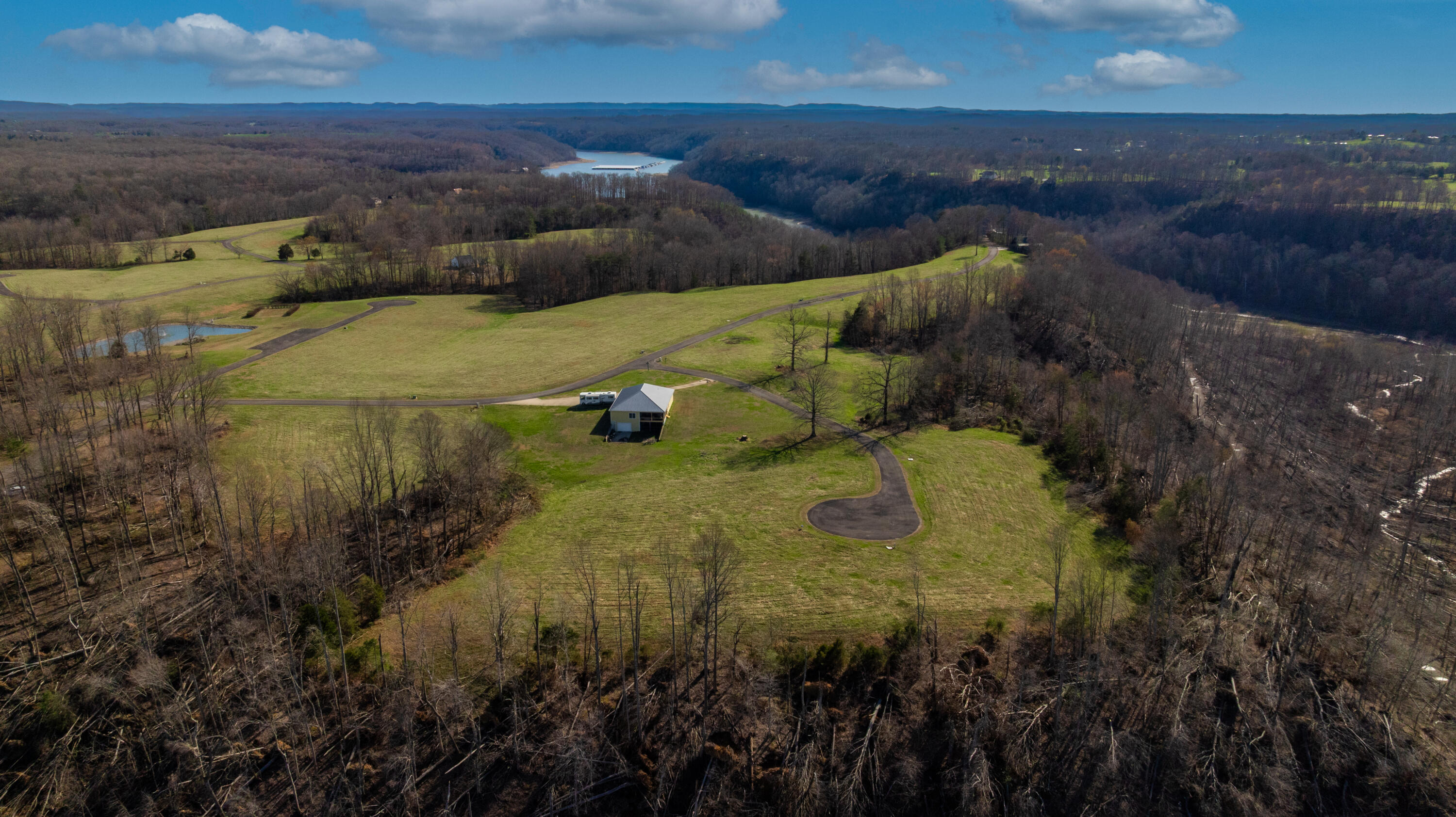 162 Douglas Road Property Photo 5