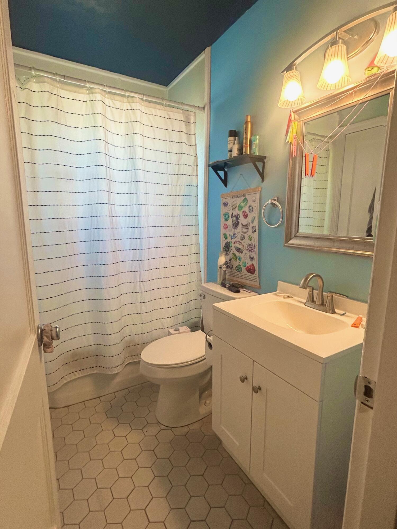 300 Versailles Road Property Photo 11