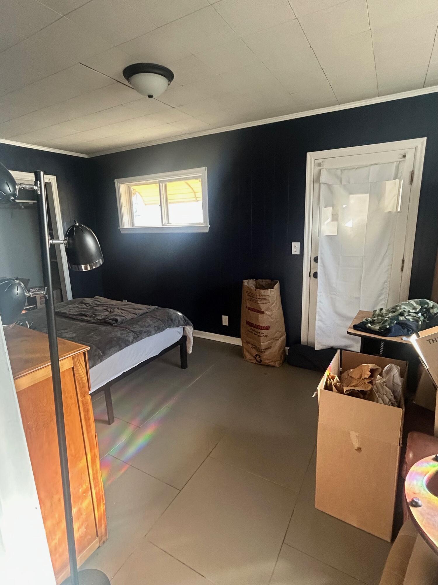 300 Versailles Road Property Photo 15