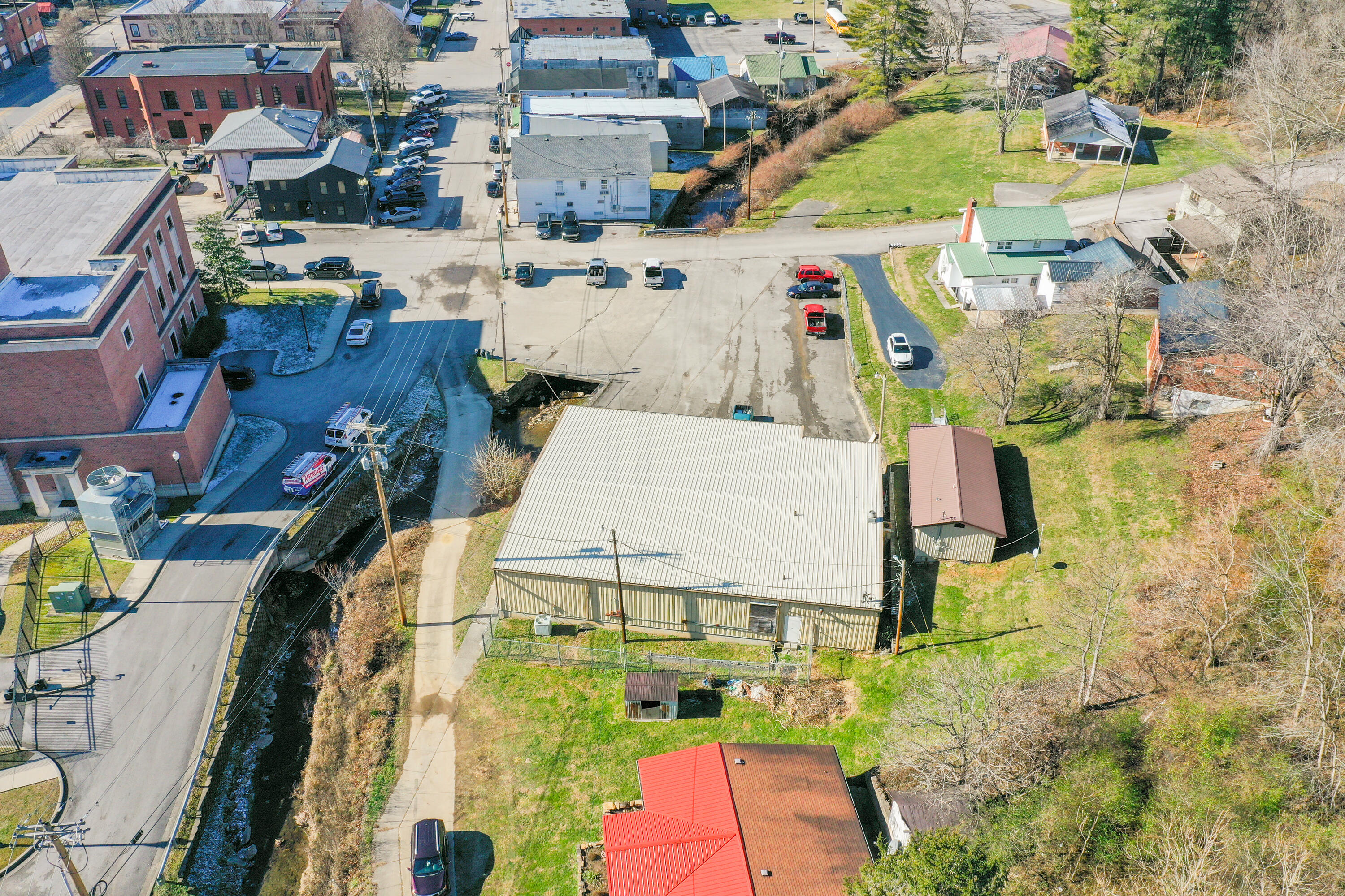 212 1st Street Property Photo 15