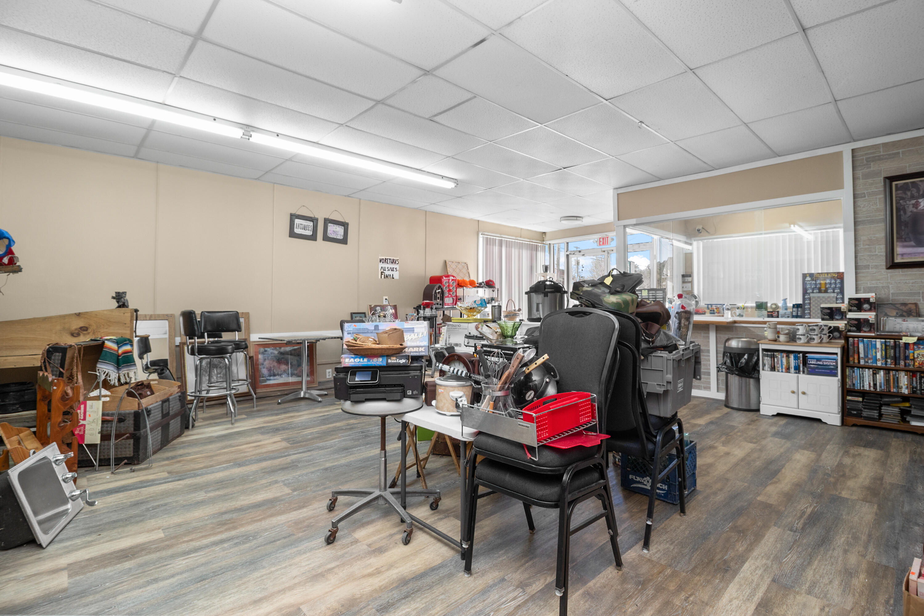 212 1st Street Property Photo 21
