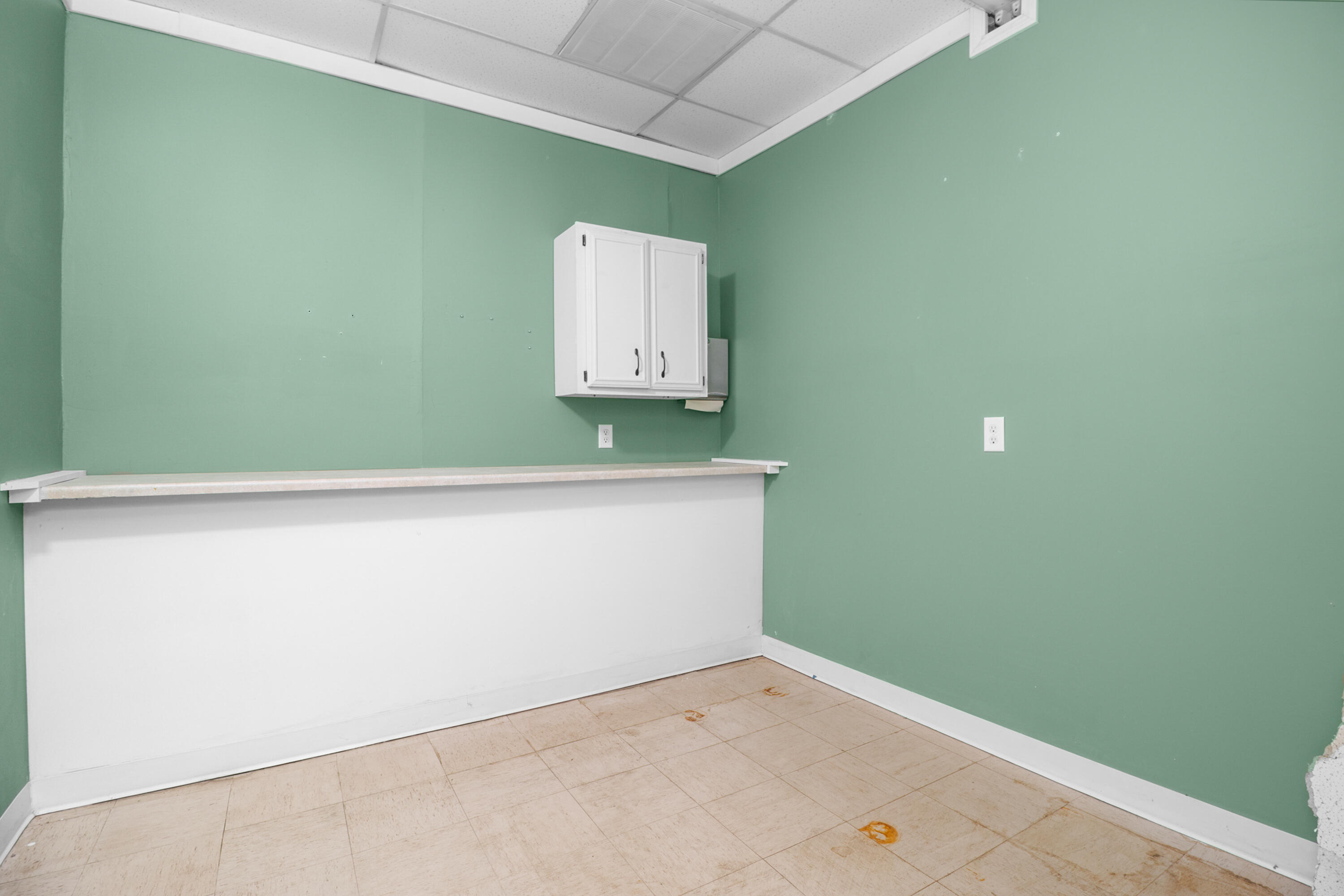 212 1st Street Property Photo 24