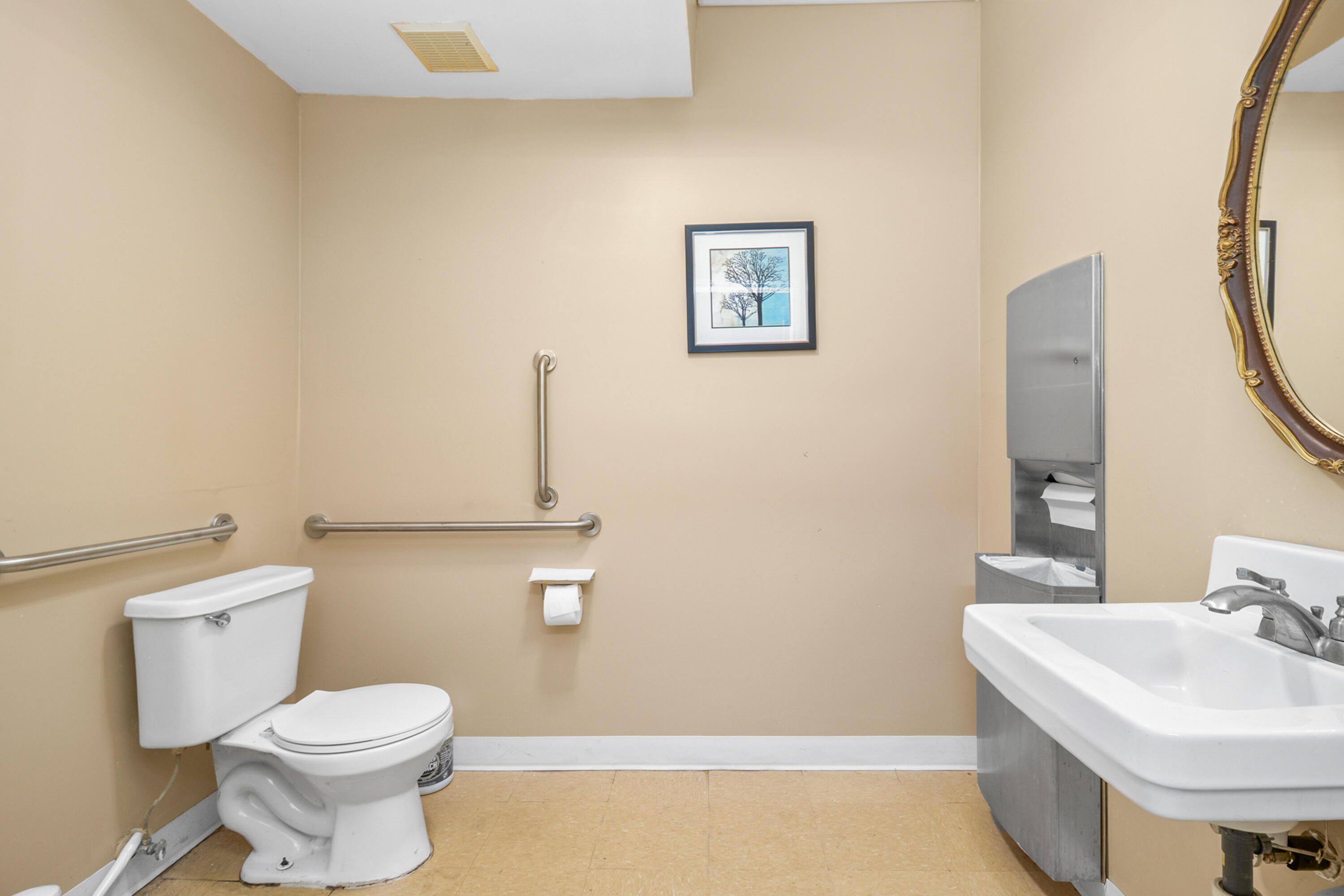 212 1st Street Property Photo 41