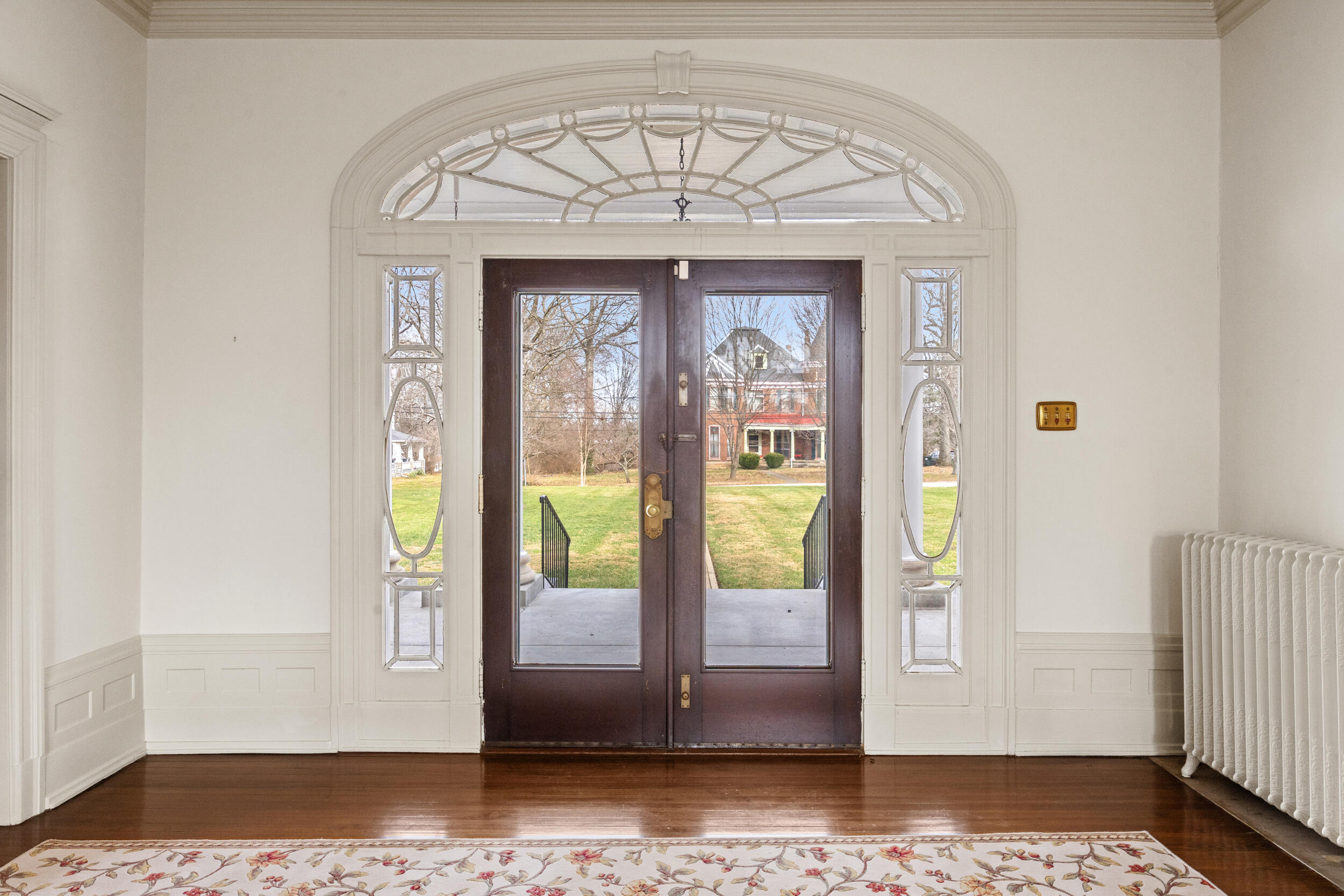 160 Elm Street Property Photo 4