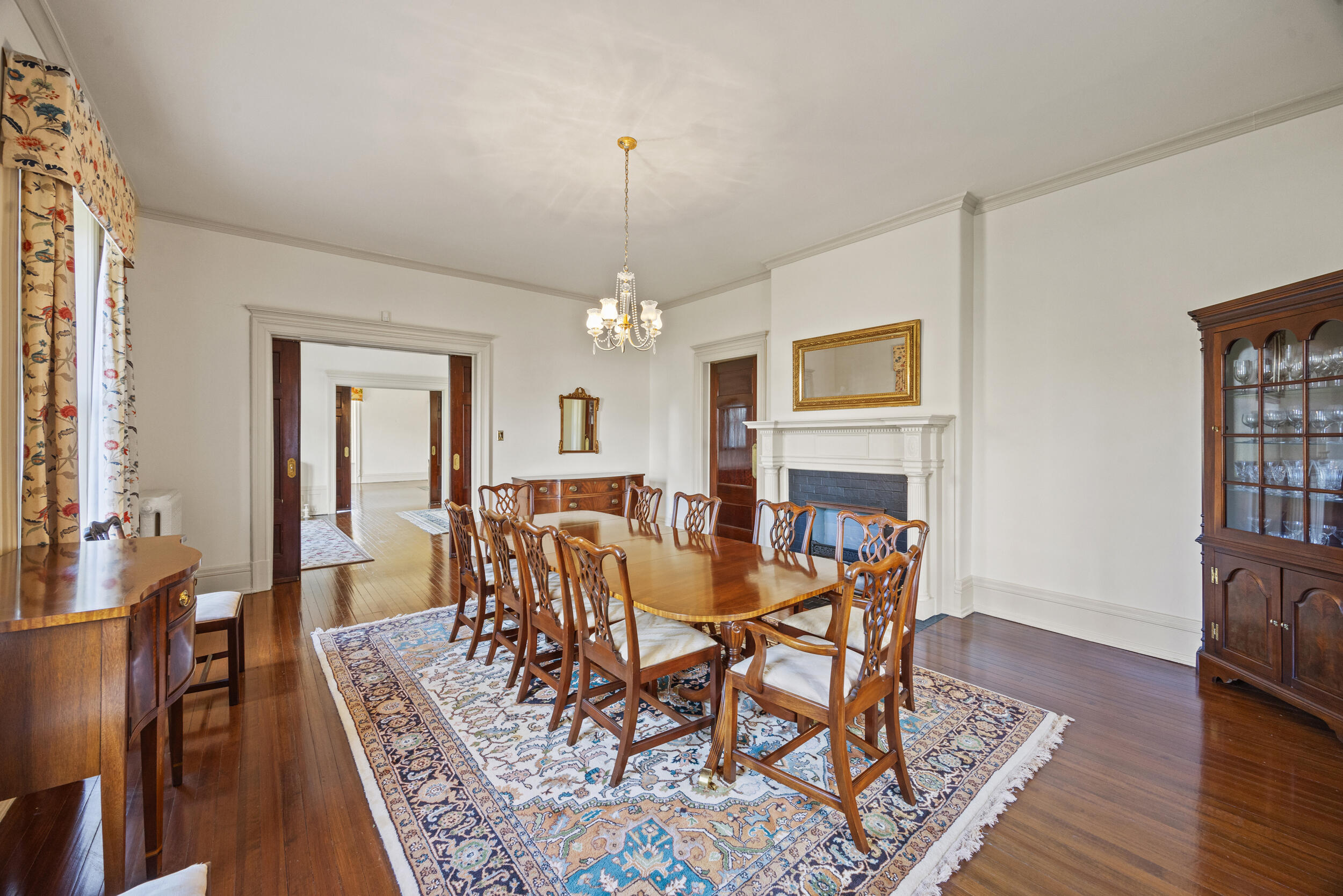 160 Elm Street Property Photo 10