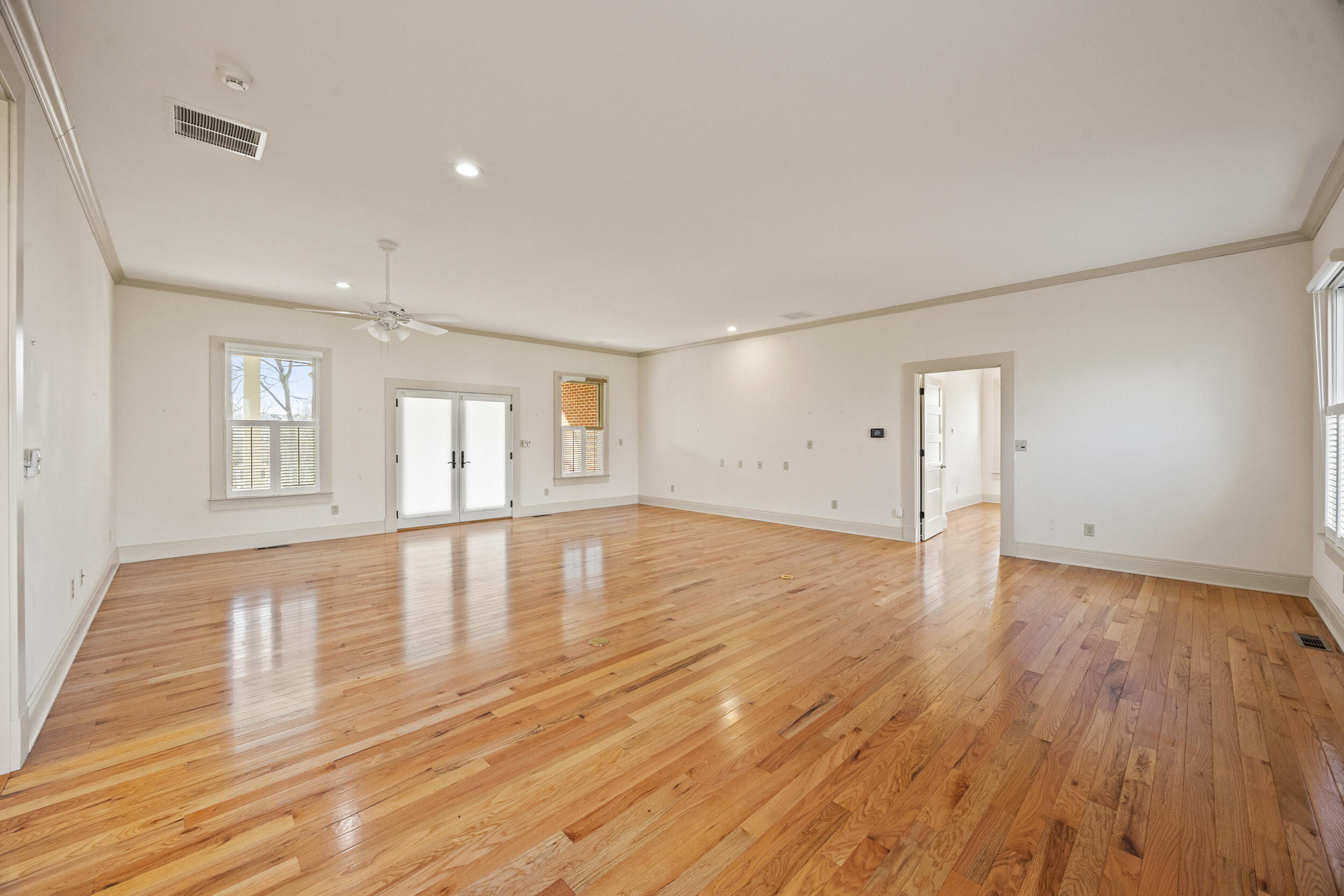 160 Elm Street Property Photo 29