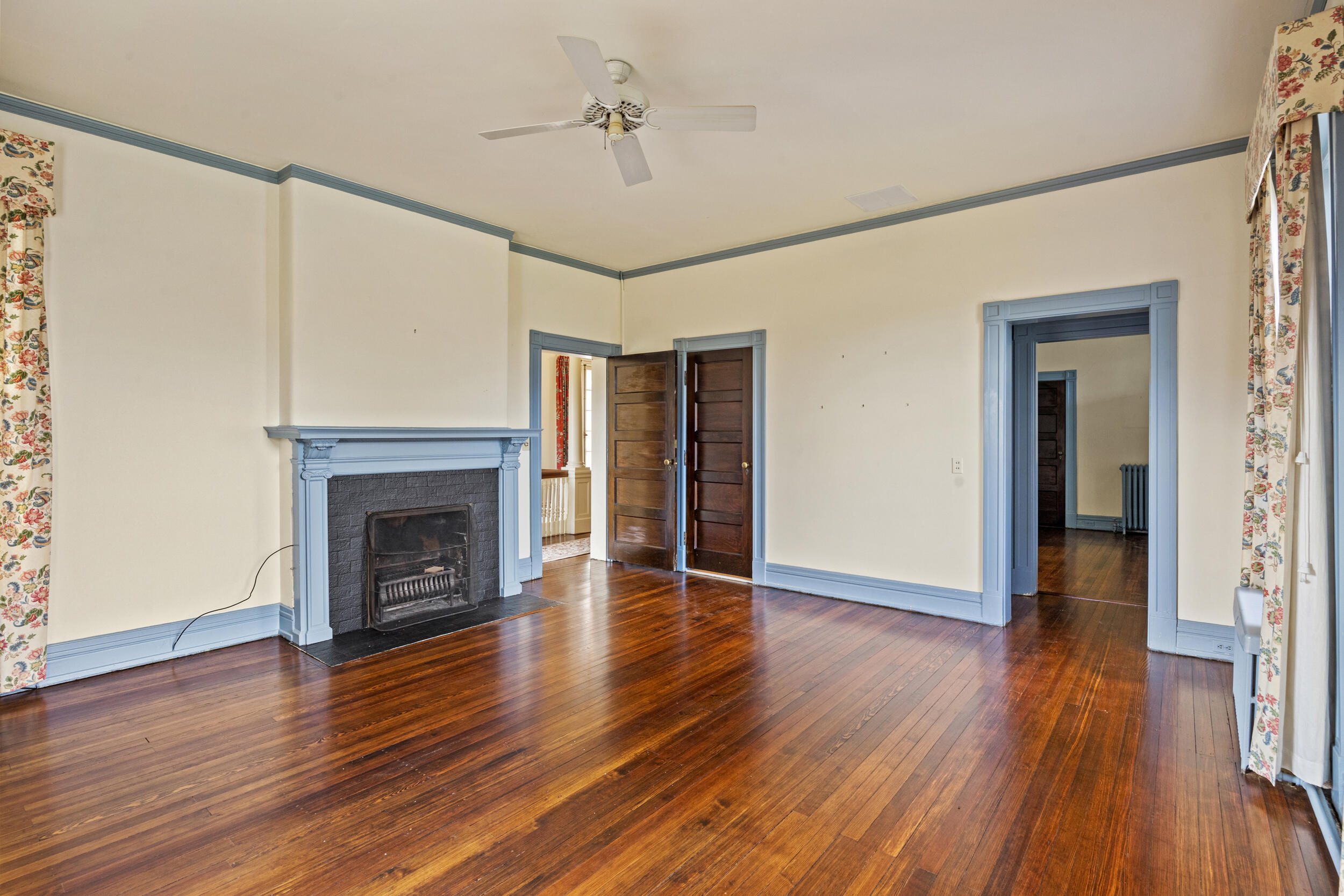 160 Elm Street Property Photo 38