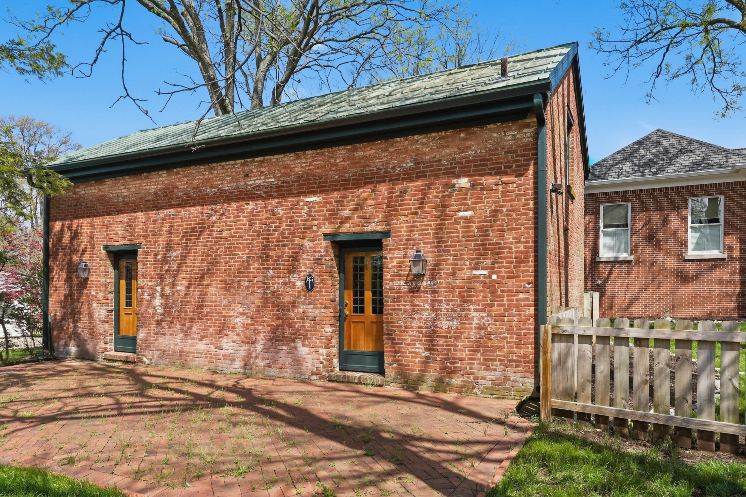 160 Elm Street Property Photo 69