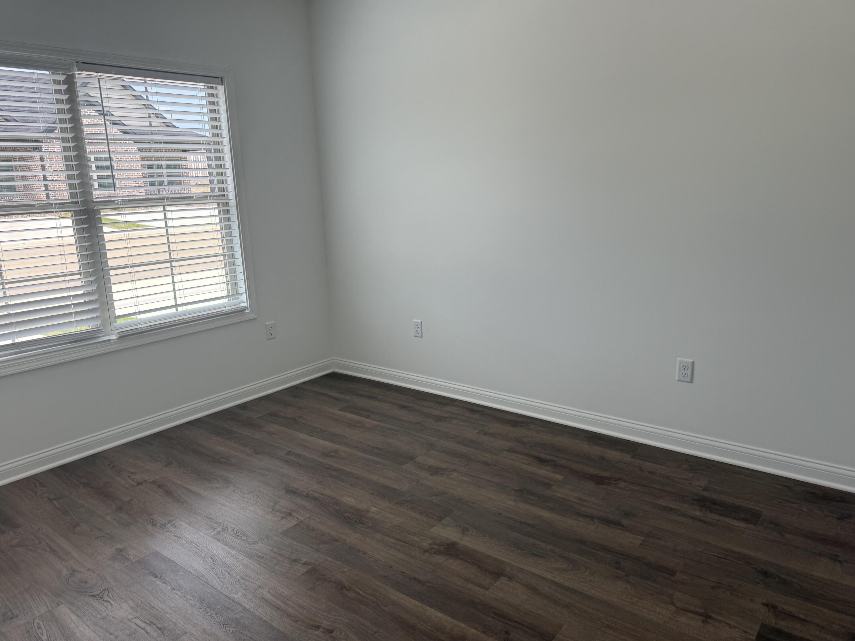 846 #5 Ridgewood Drive Property Photo 4