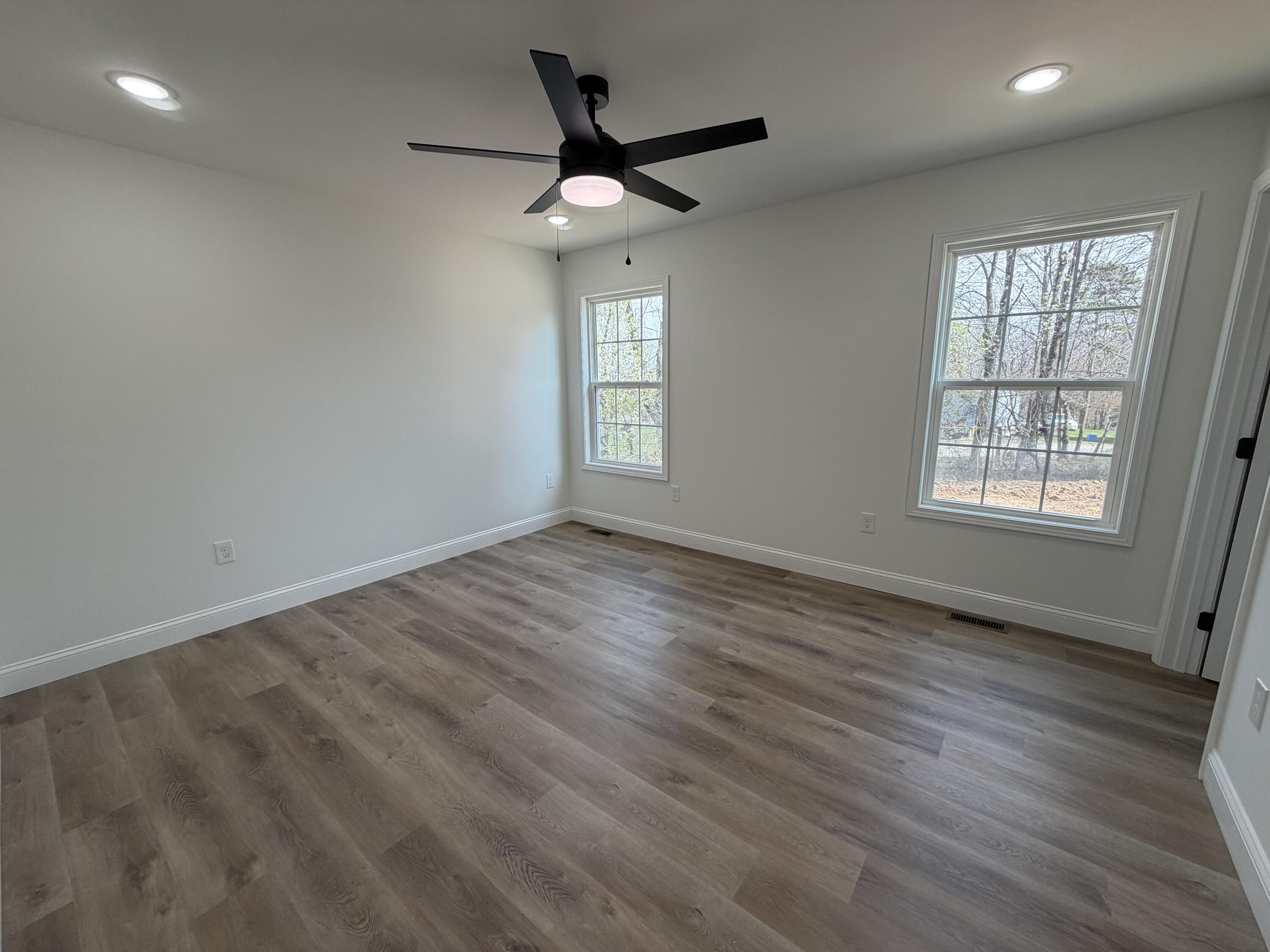 76 Autumn Drive Property Photo 11