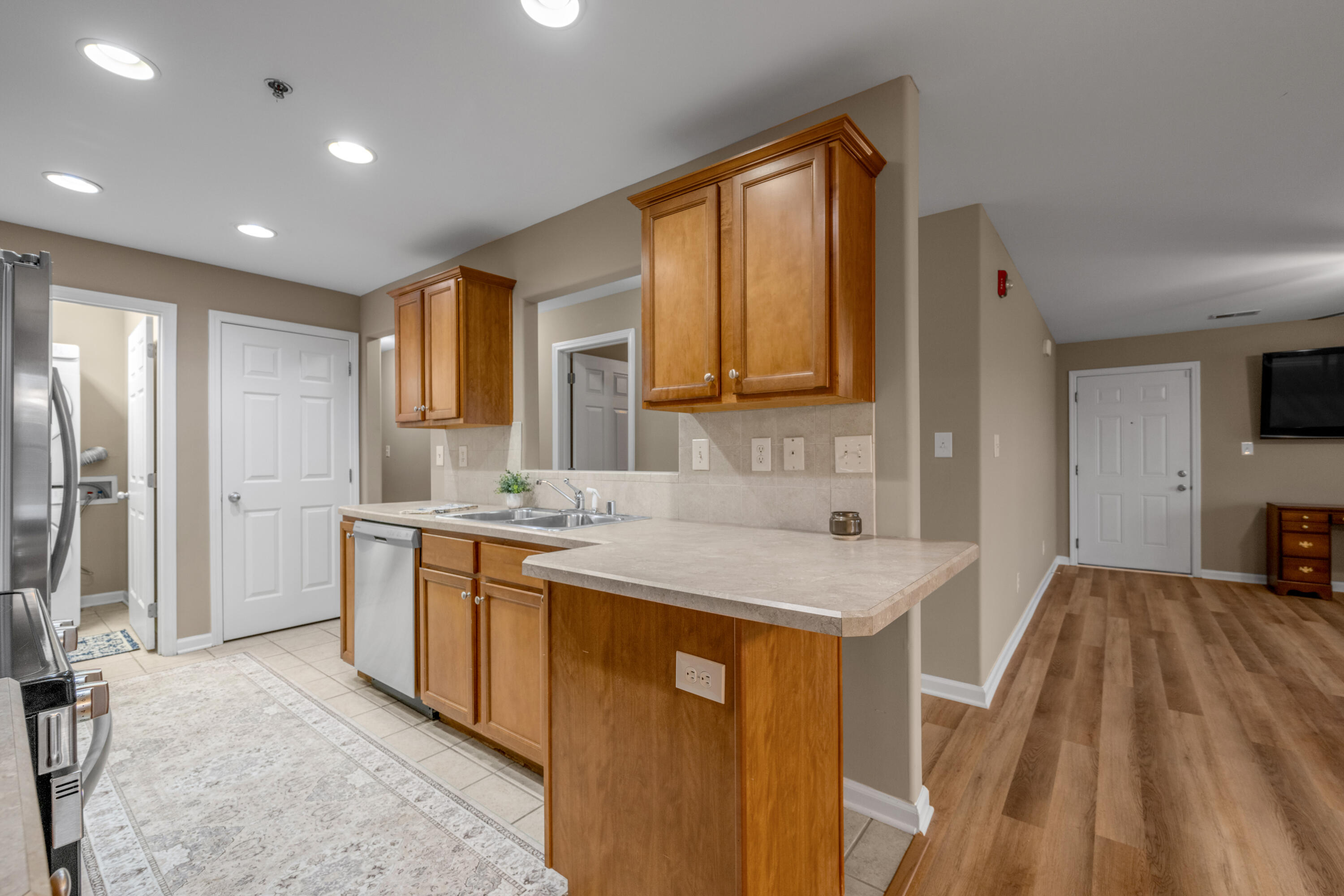 857 Malabu Drive 4002 Property Photo 15