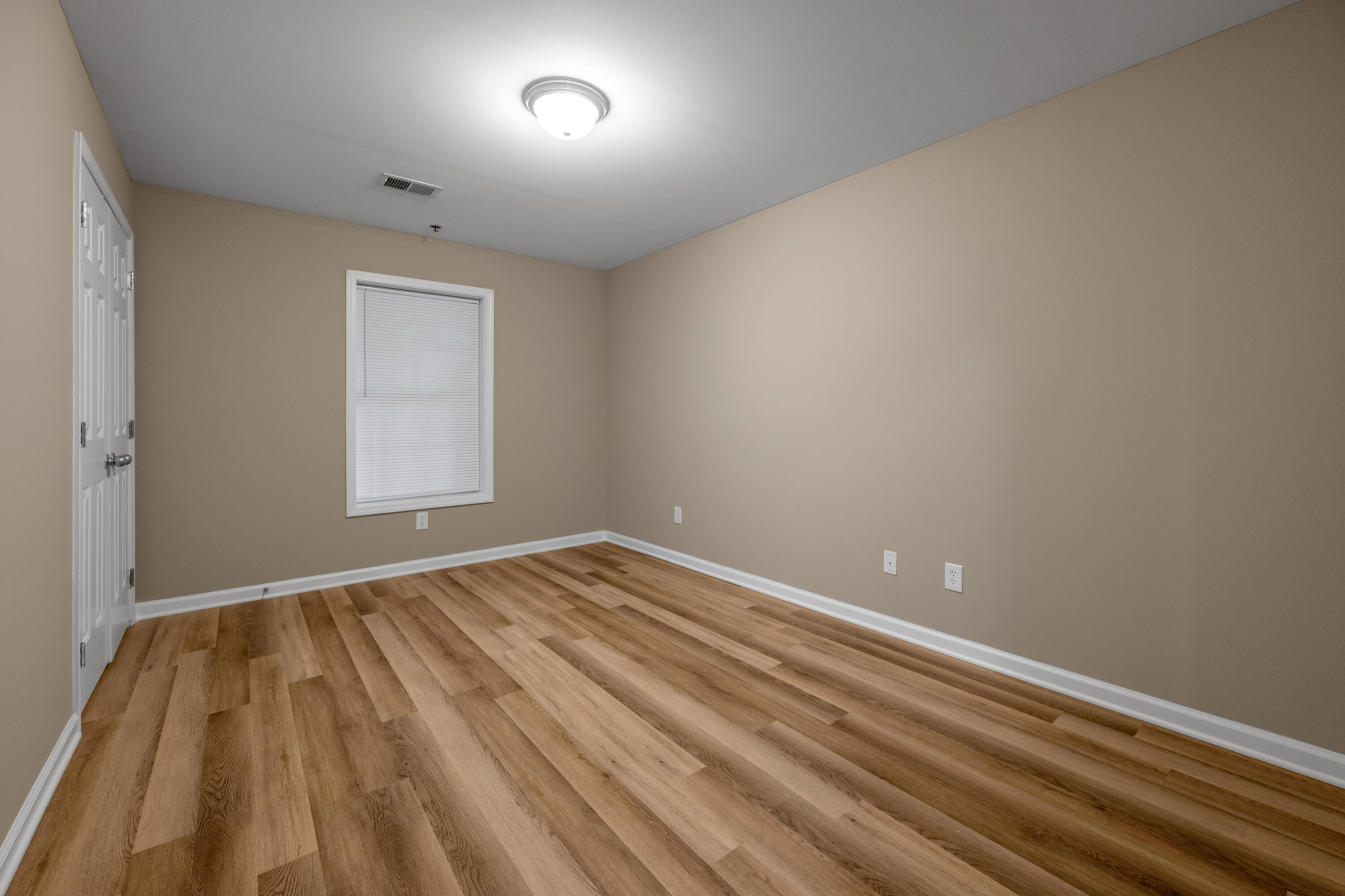 857 Malabu Drive 4002 Property Photo 23