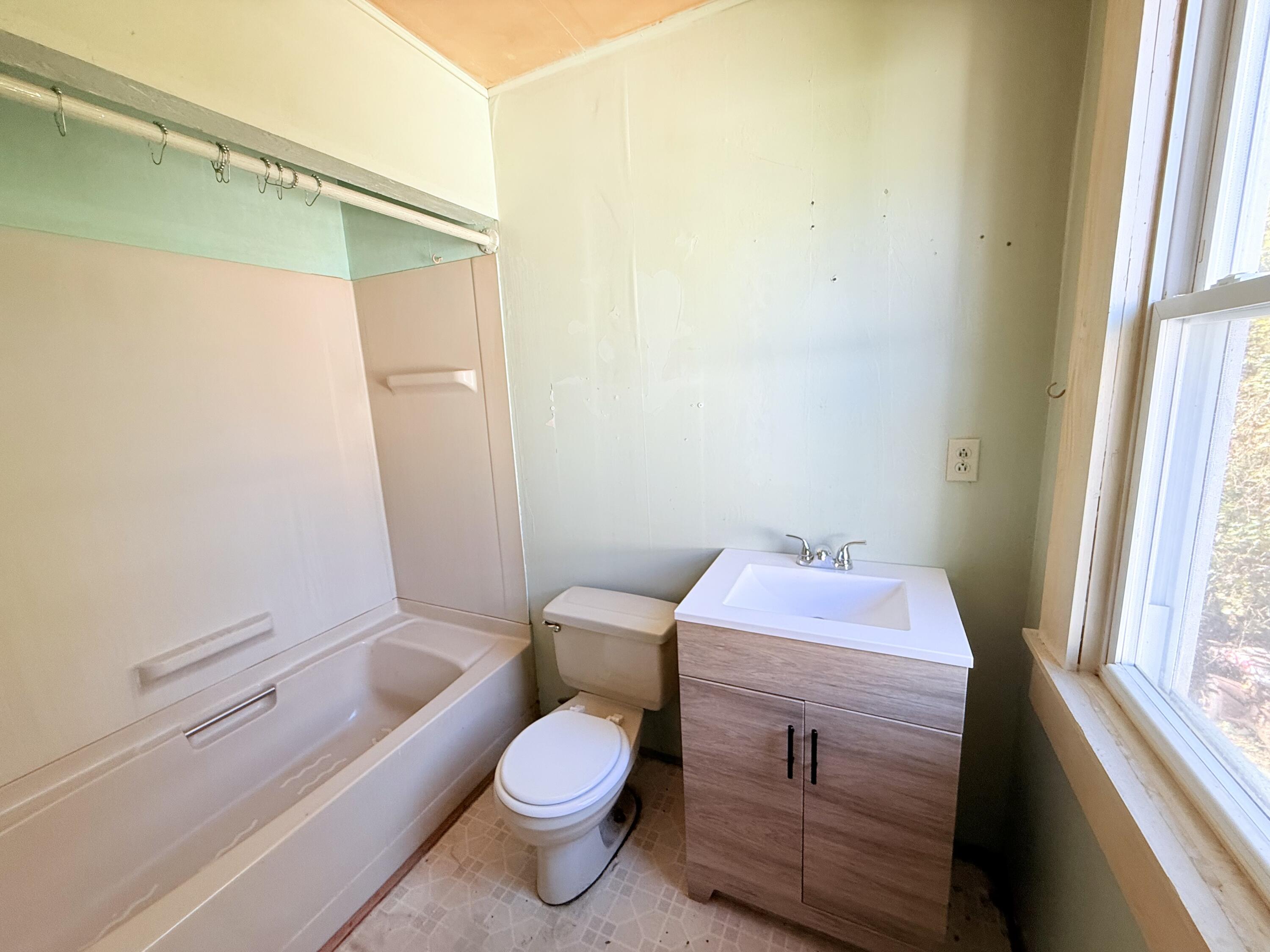 253 Parrish Avenue Property Photo 10