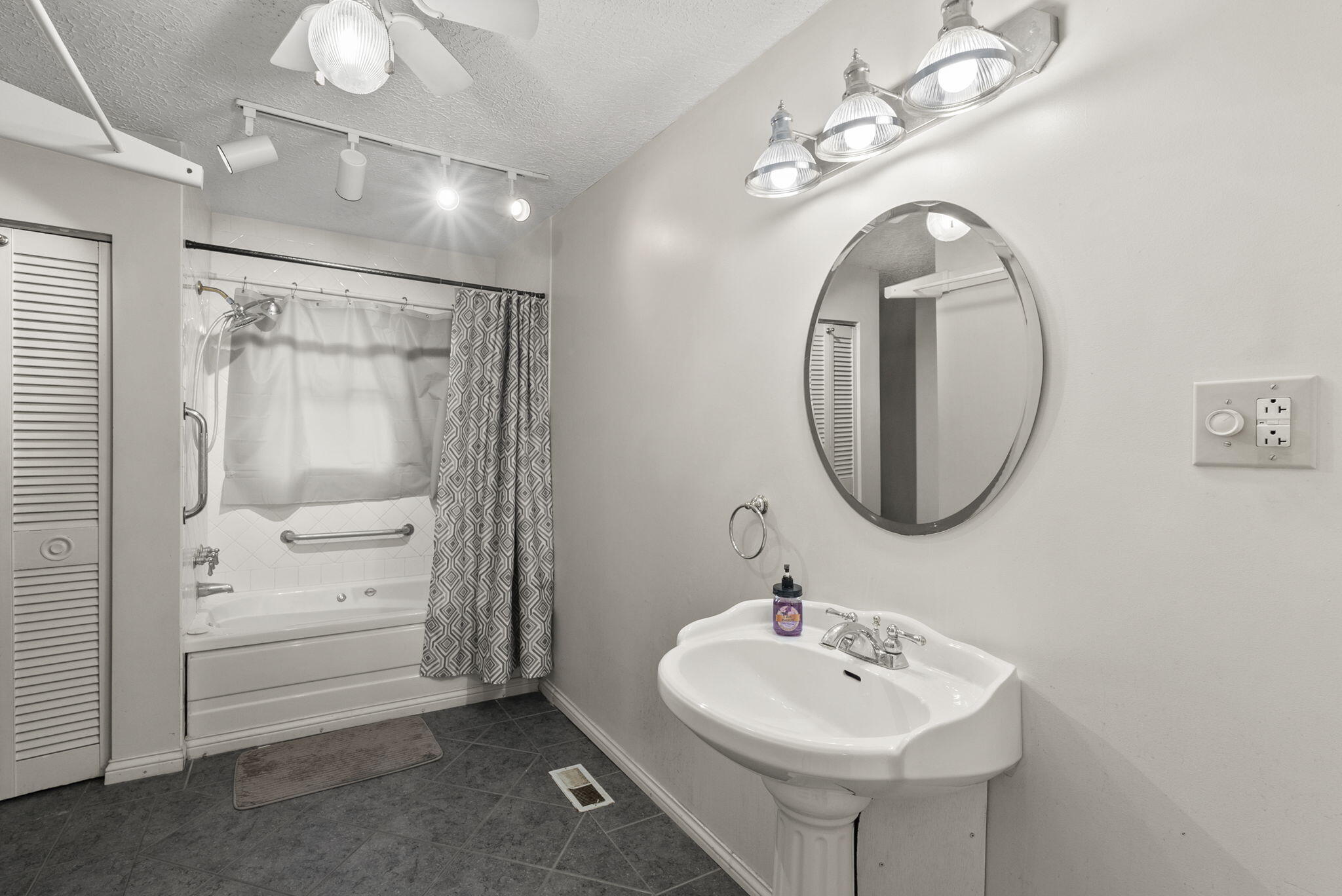 722 Bryant's Camp Road Property Photo 20