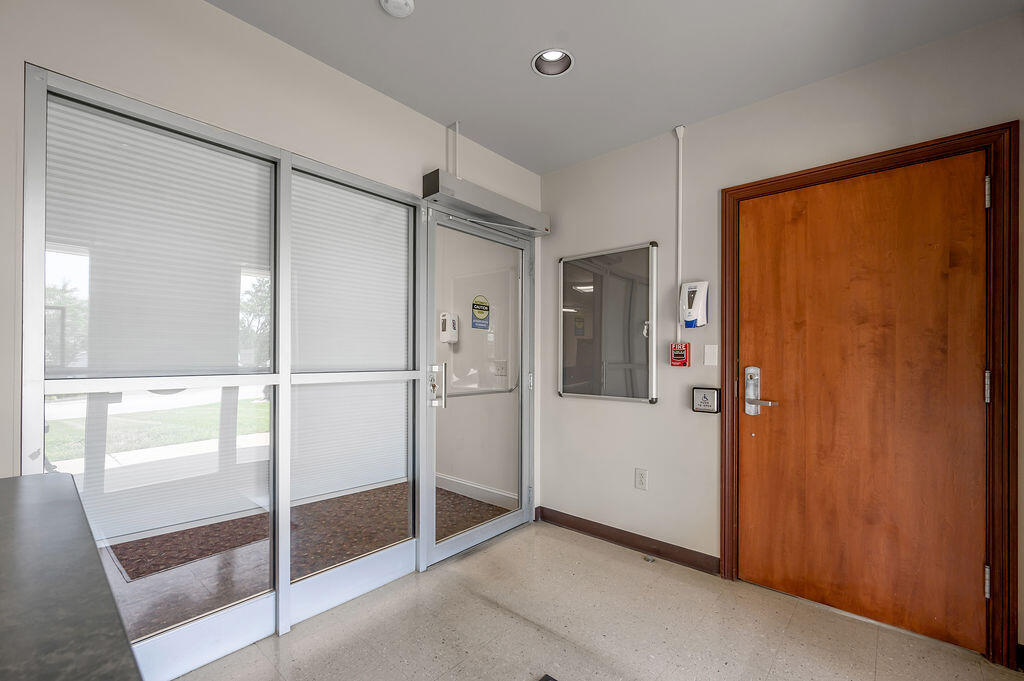 250 Crossfield Drive Property Photo 7