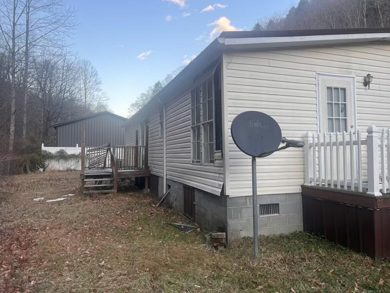 321 Gabriels Fork Property Photo 2