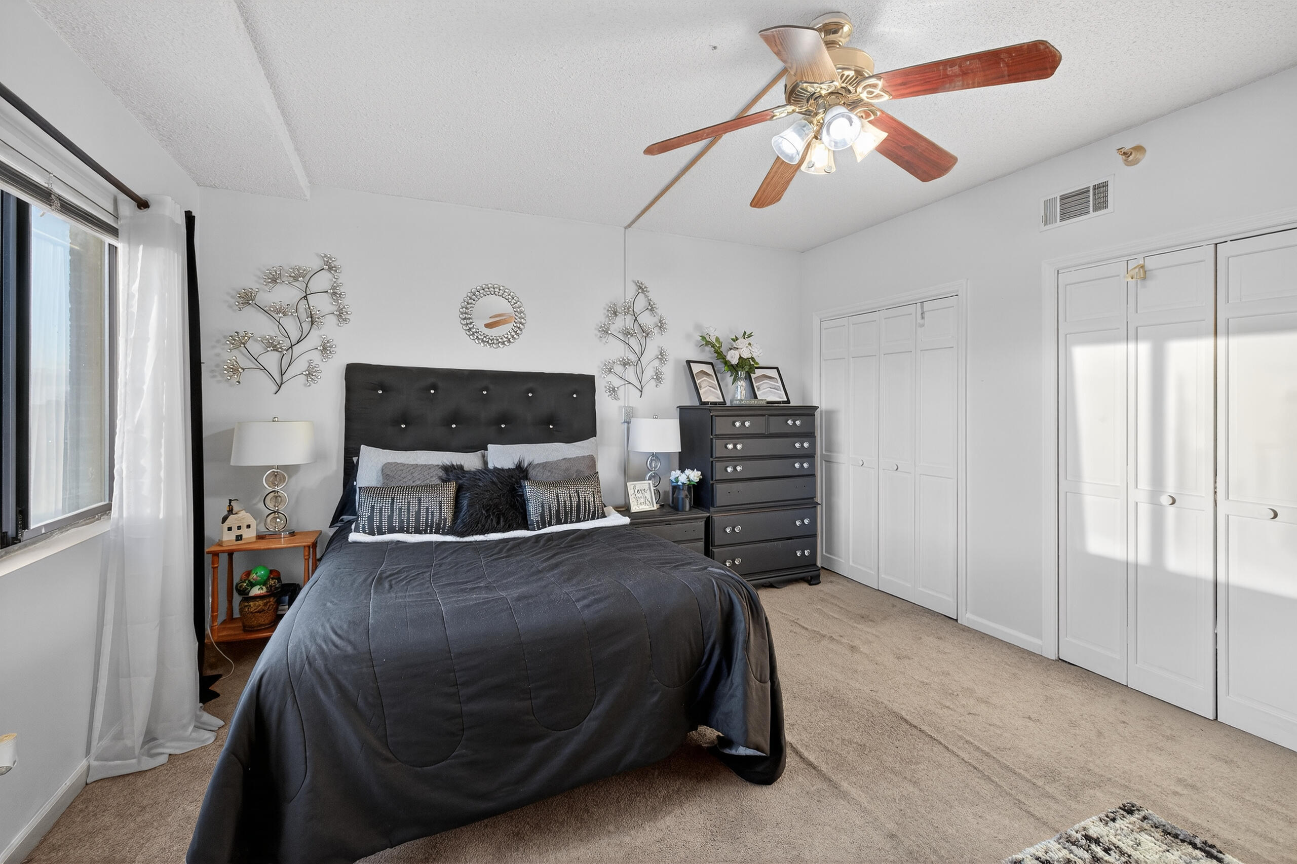 355 S Broadway Unit 202 Property Photo 22