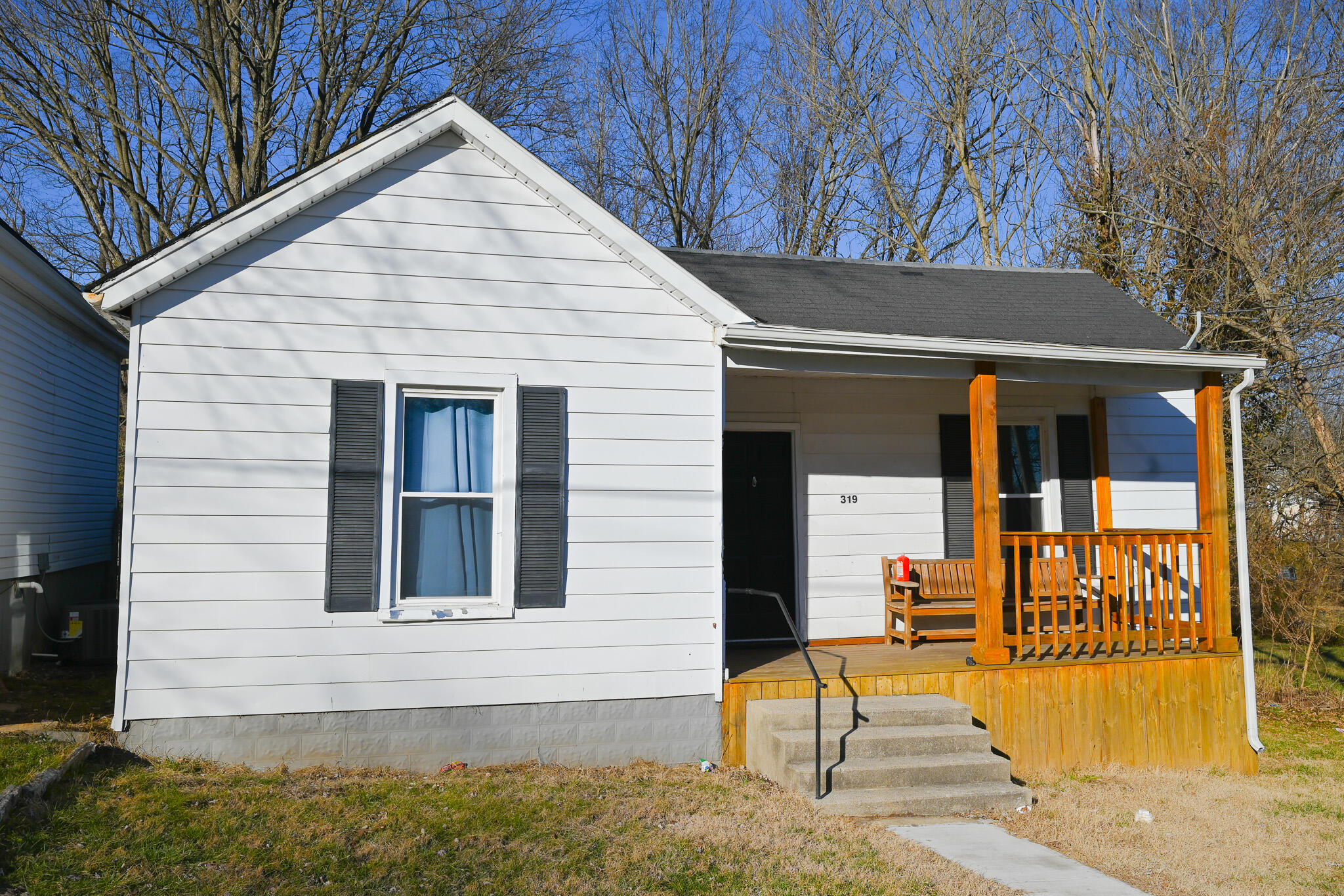 319 Lilleston Avenue Property Photo 2