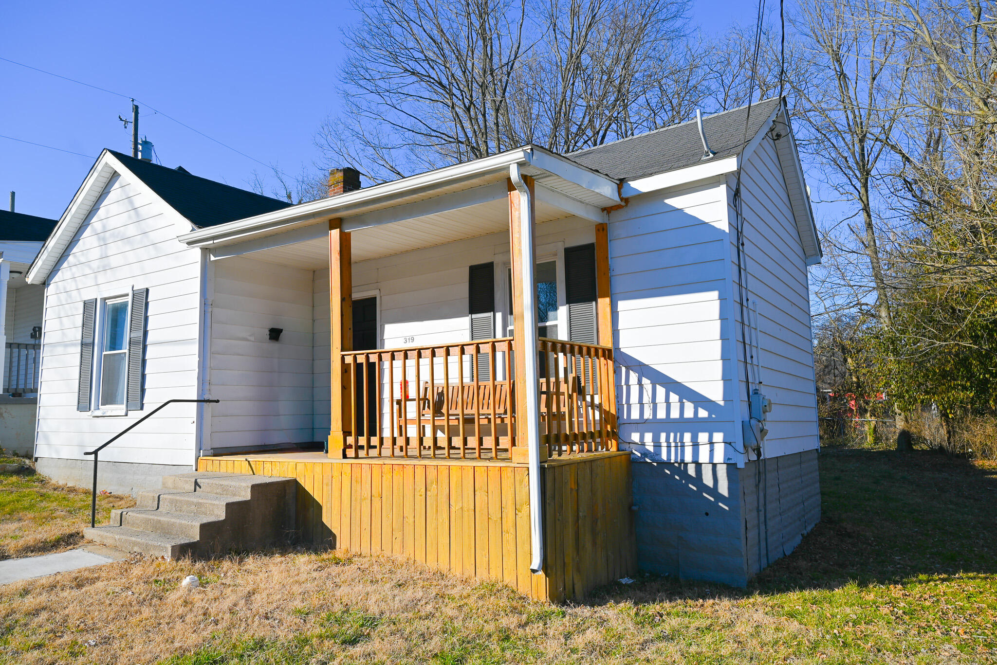 319 Lilleston Avenue Property Photo 3