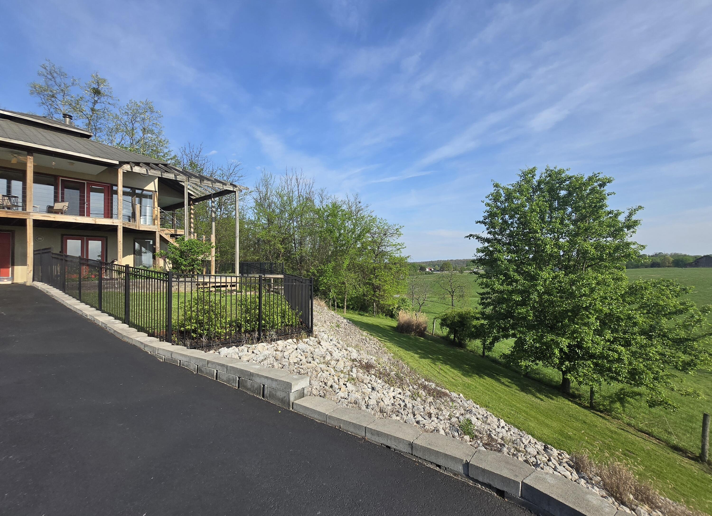 1028 Pin Oak Drive Property Photo 8