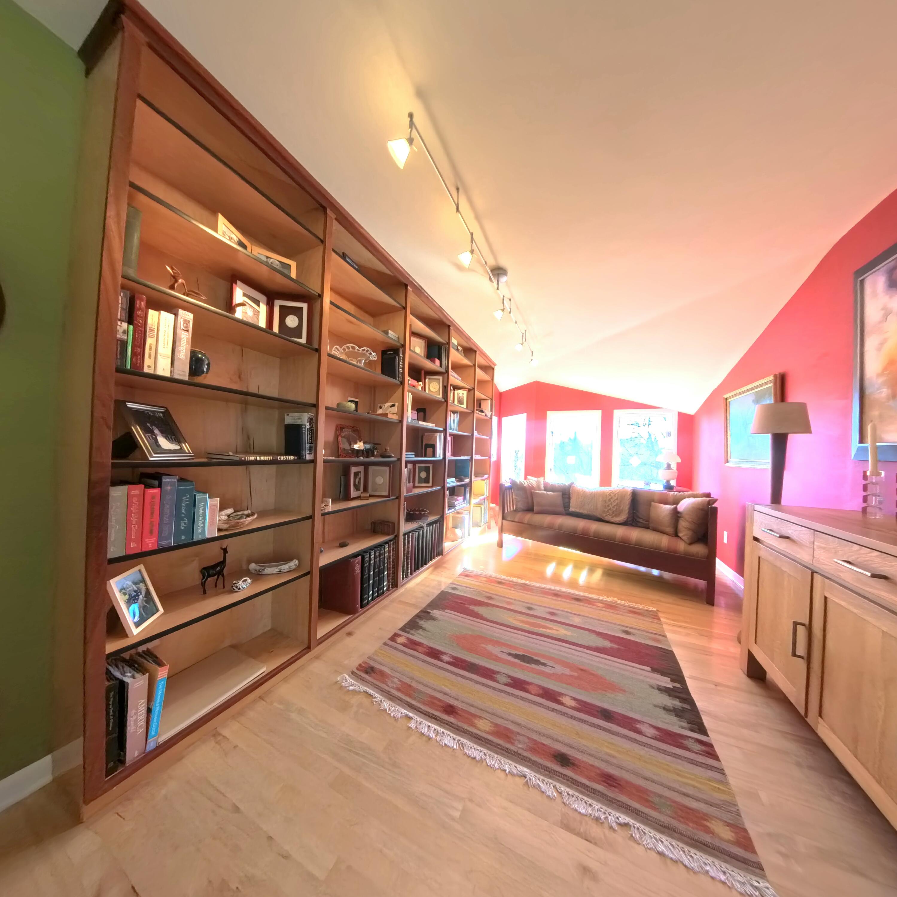 1028 Pin Oak Drive Property Photo 14