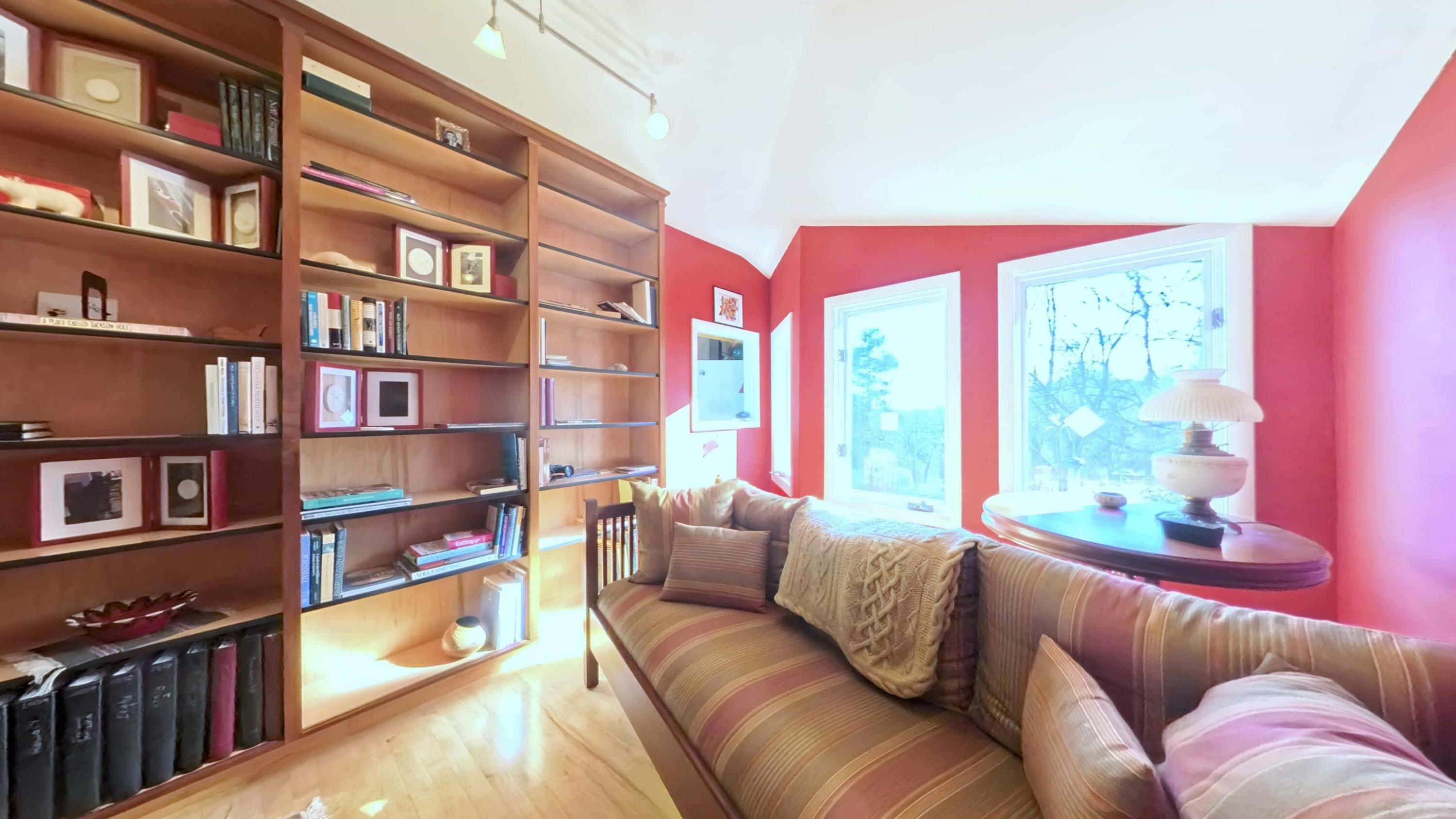 1028 Pin Oak Drive Property Photo 15