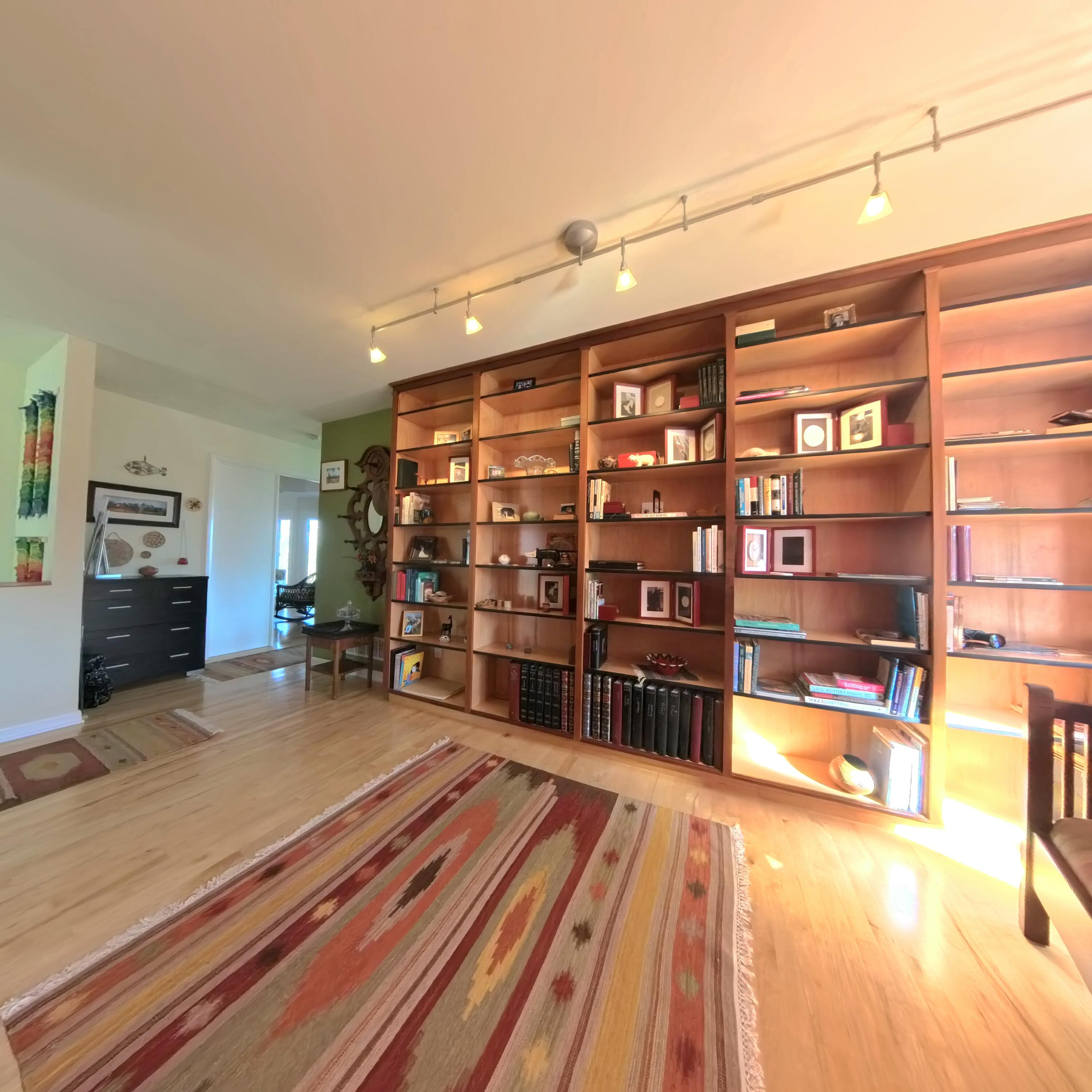 1028 Pin Oak Drive Property Photo 16