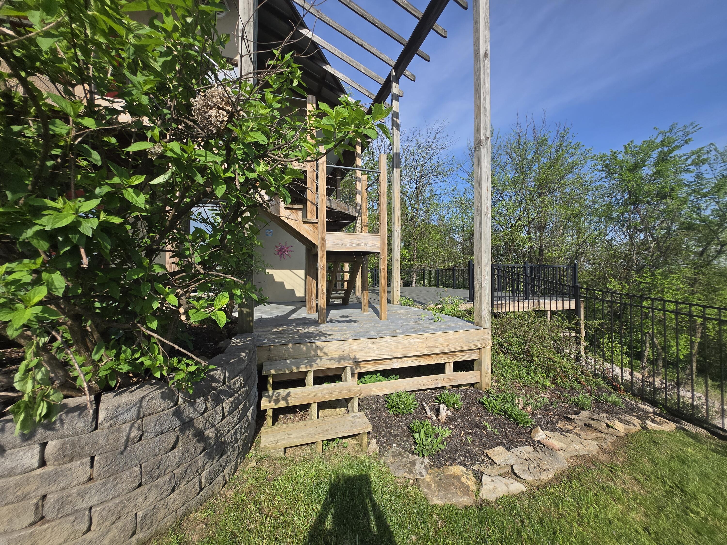1028 Pin Oak Drive Property Photo 46