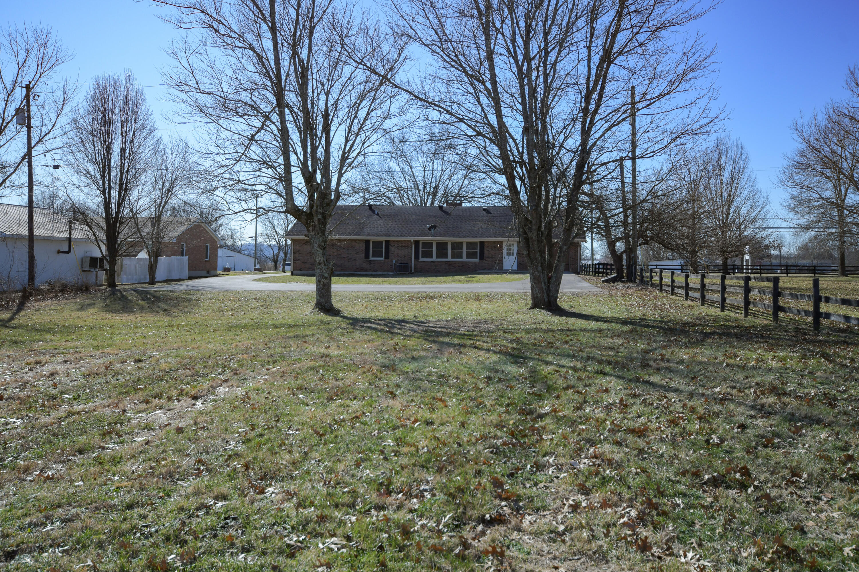 4635 Camargo Road Property Photo 5