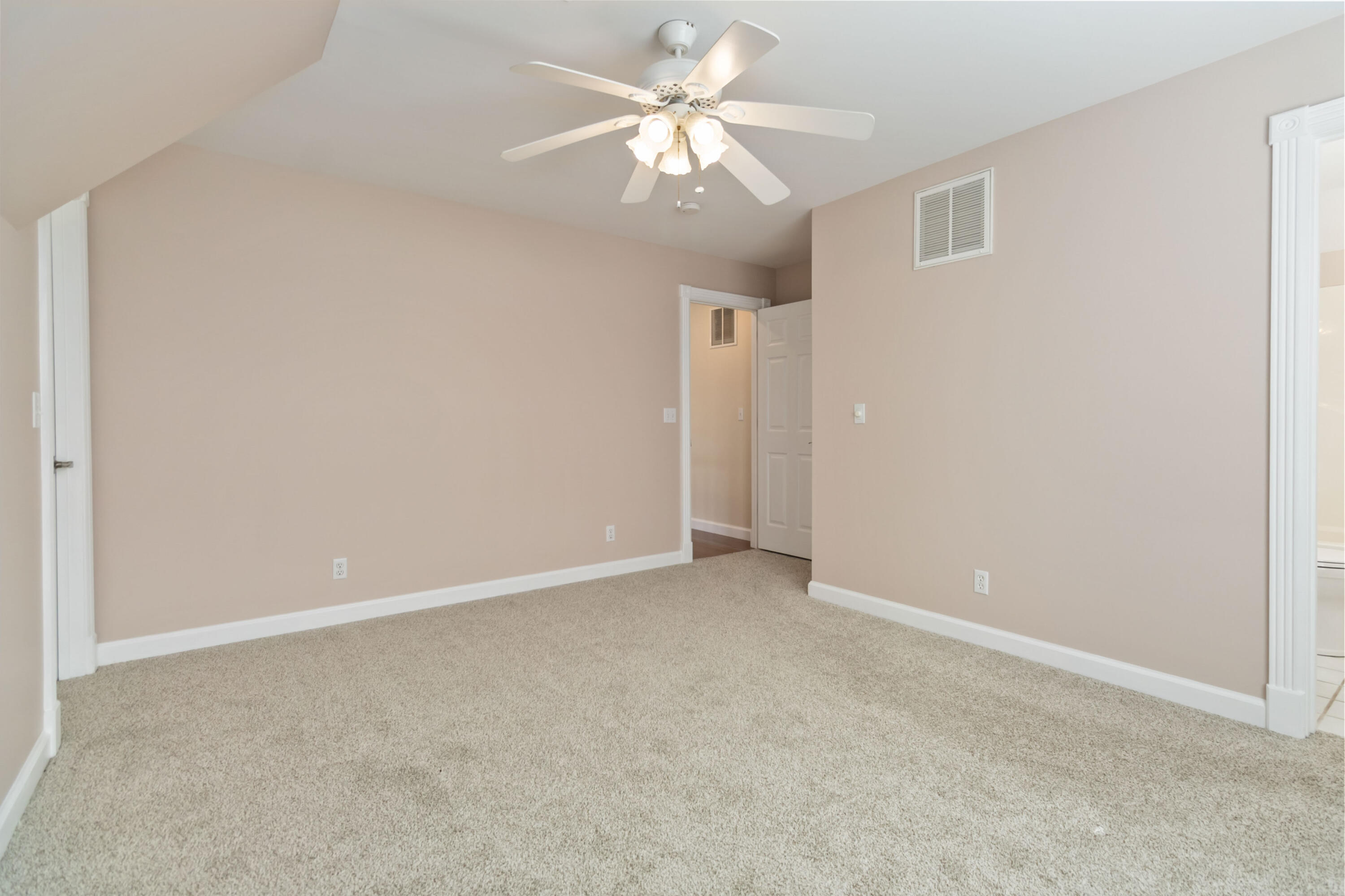 371 Lakeview Drive Property Photo 48