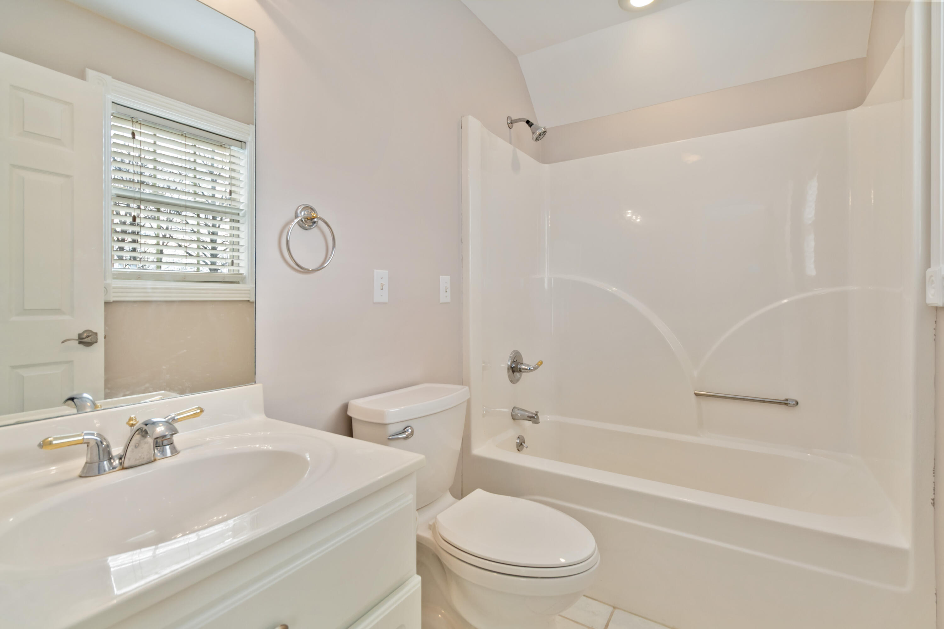 371 Lakeview Drive Property Photo 50