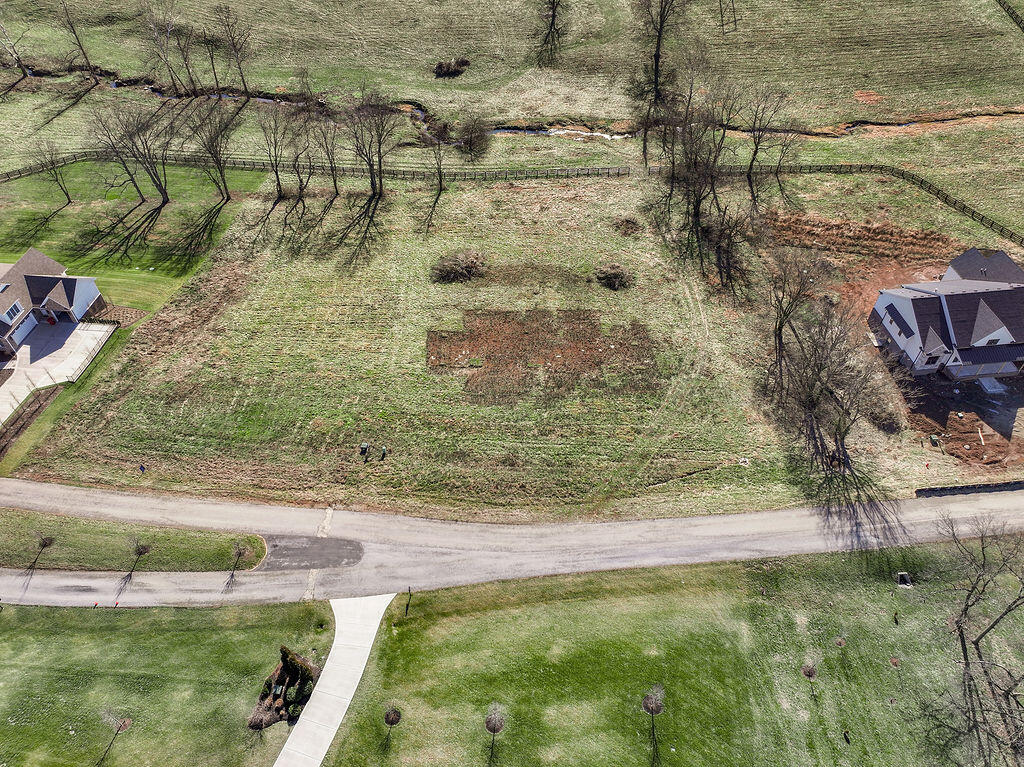 123 Doe Run Road Property Photo 6