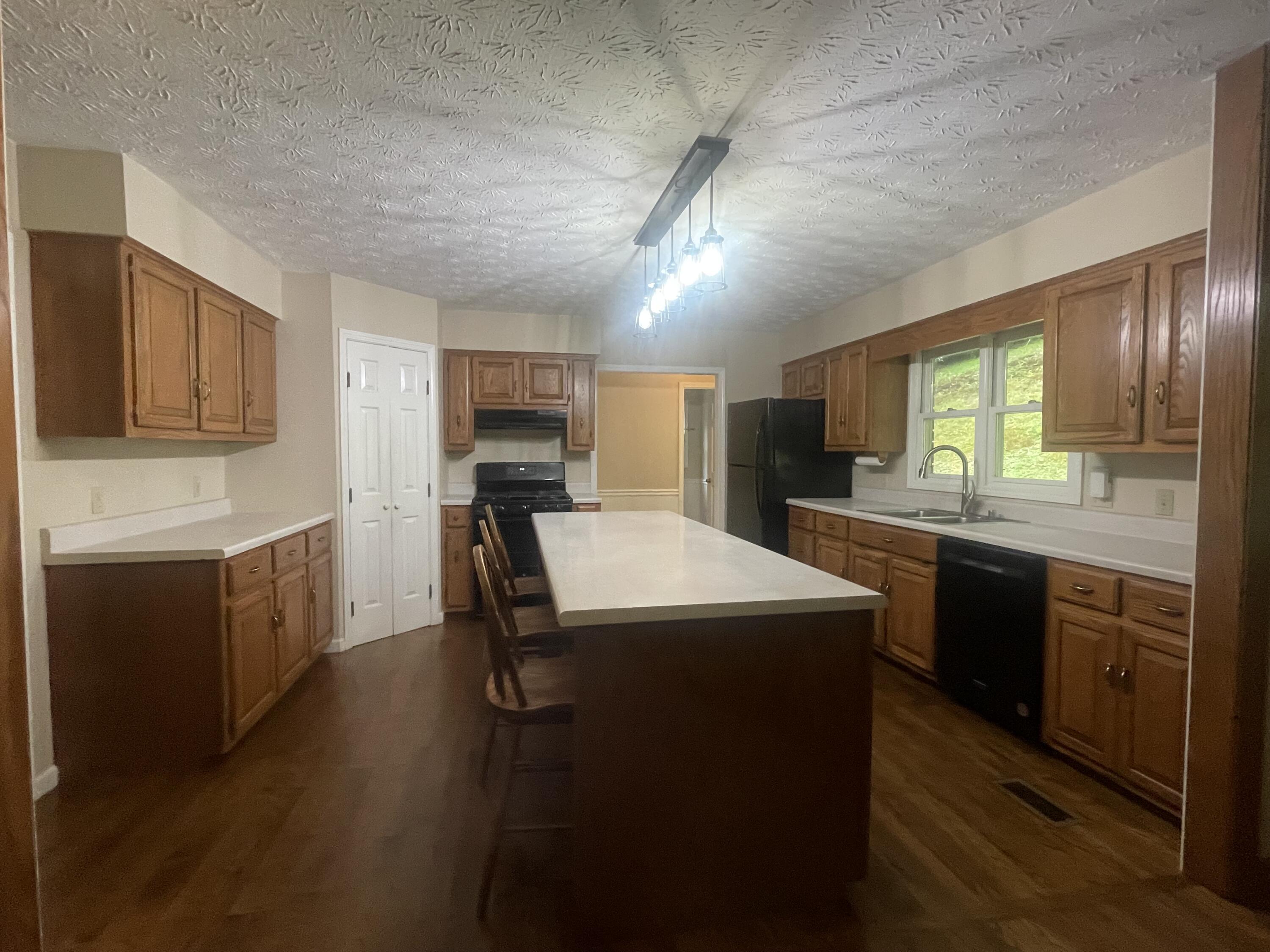 222 Park Hill Avenue Property Photo 25
