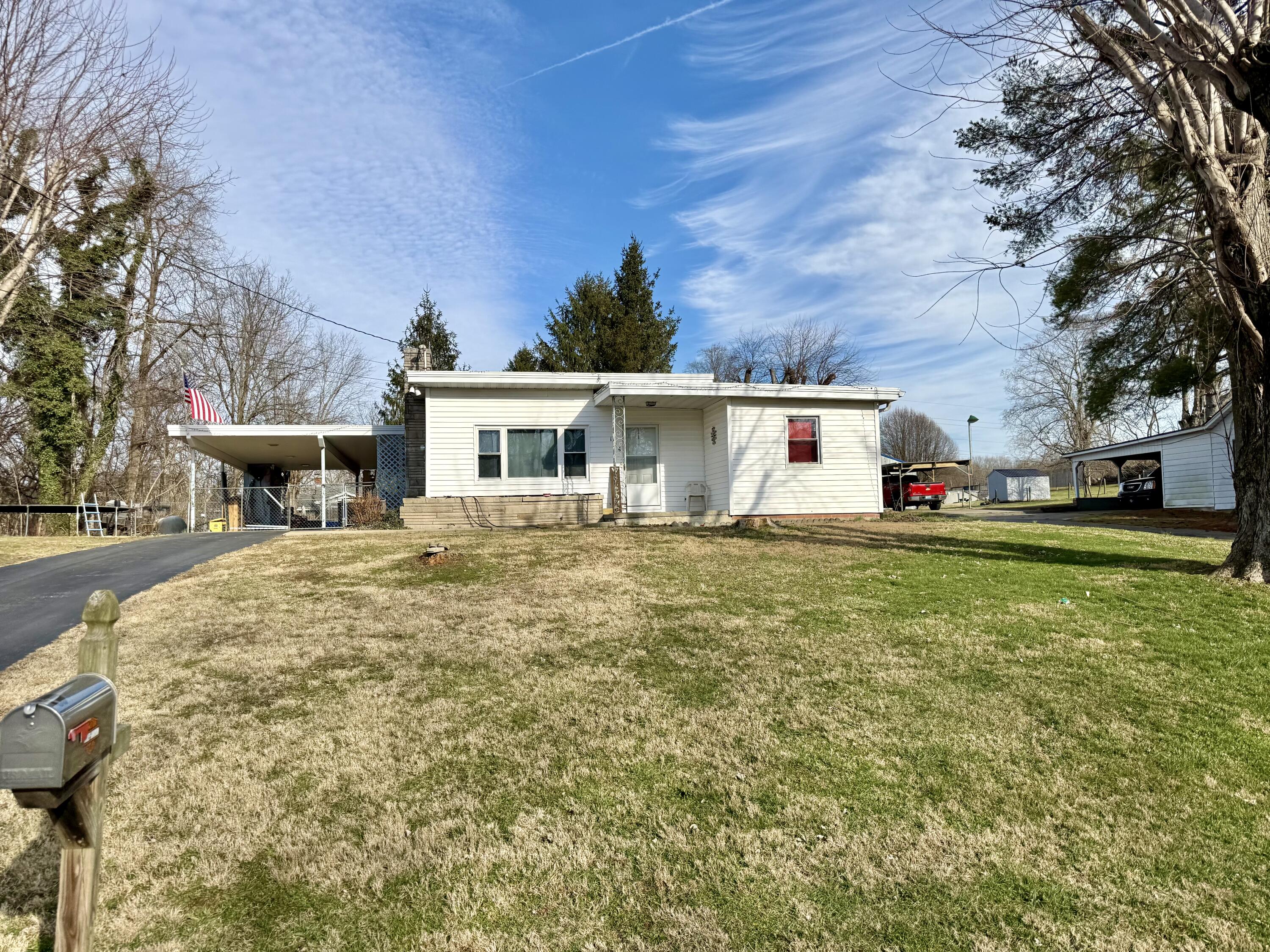104 Ashurst Property Photo 1