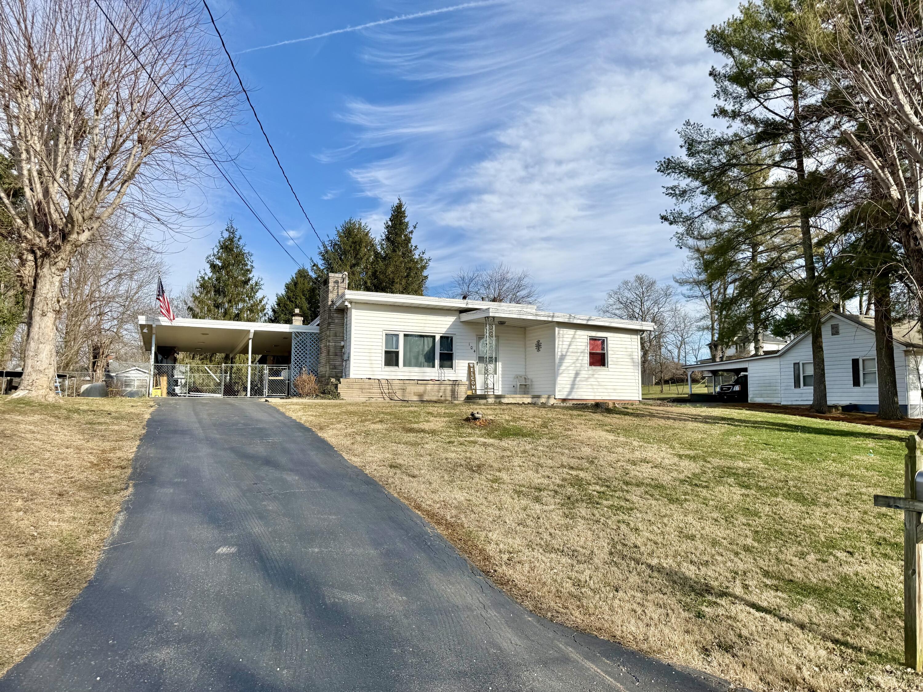 104 Ashurst Property Photo 2