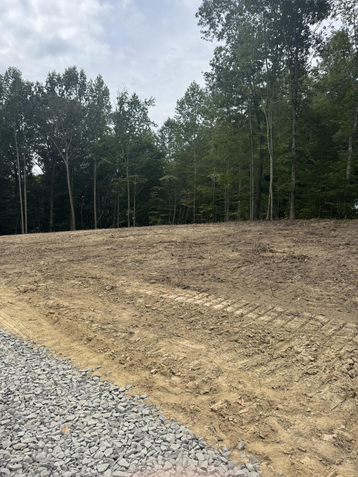 1064 Frontage Road Property Photo 4