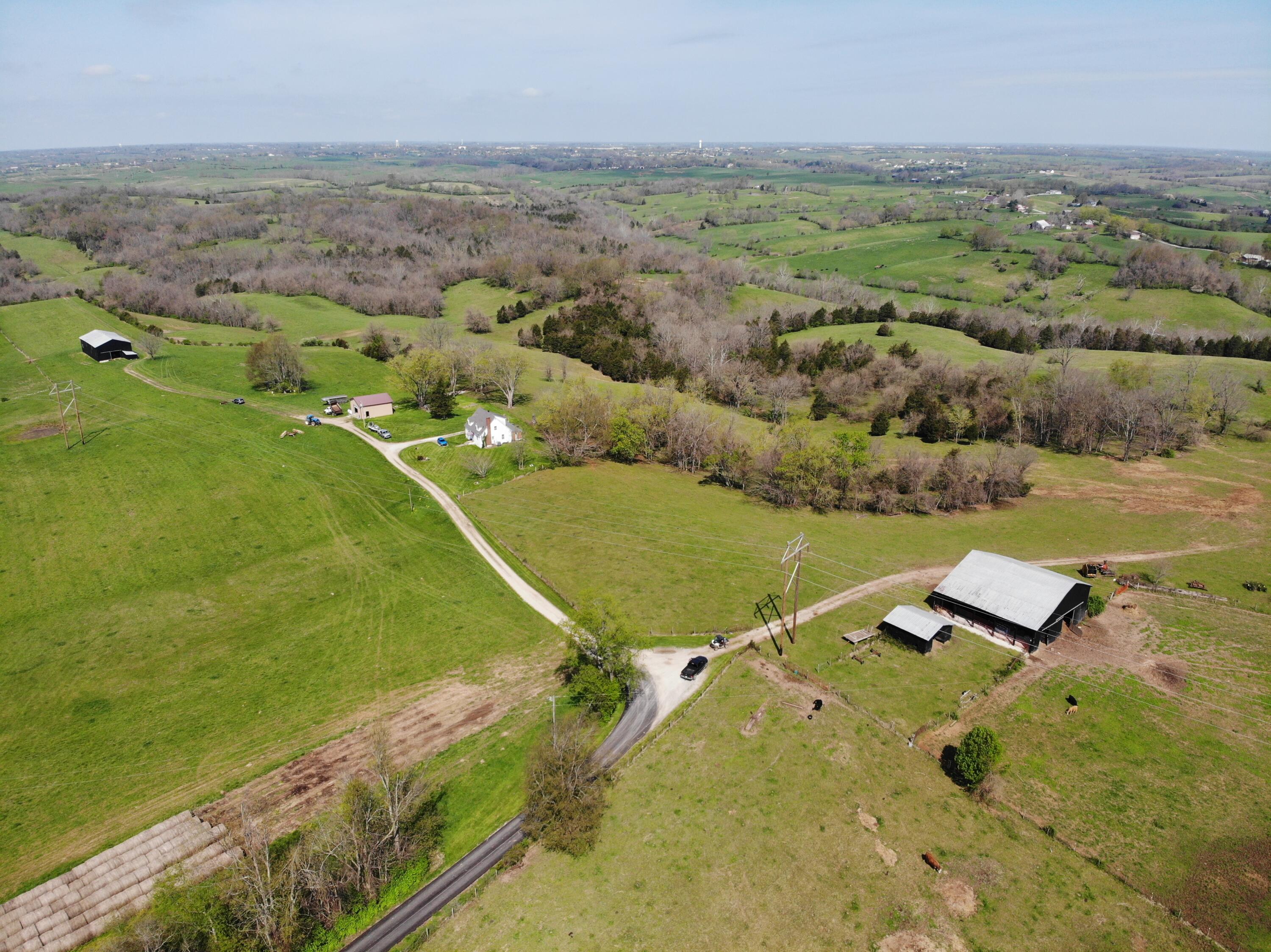 1350 Perry Pike Property Photo 1