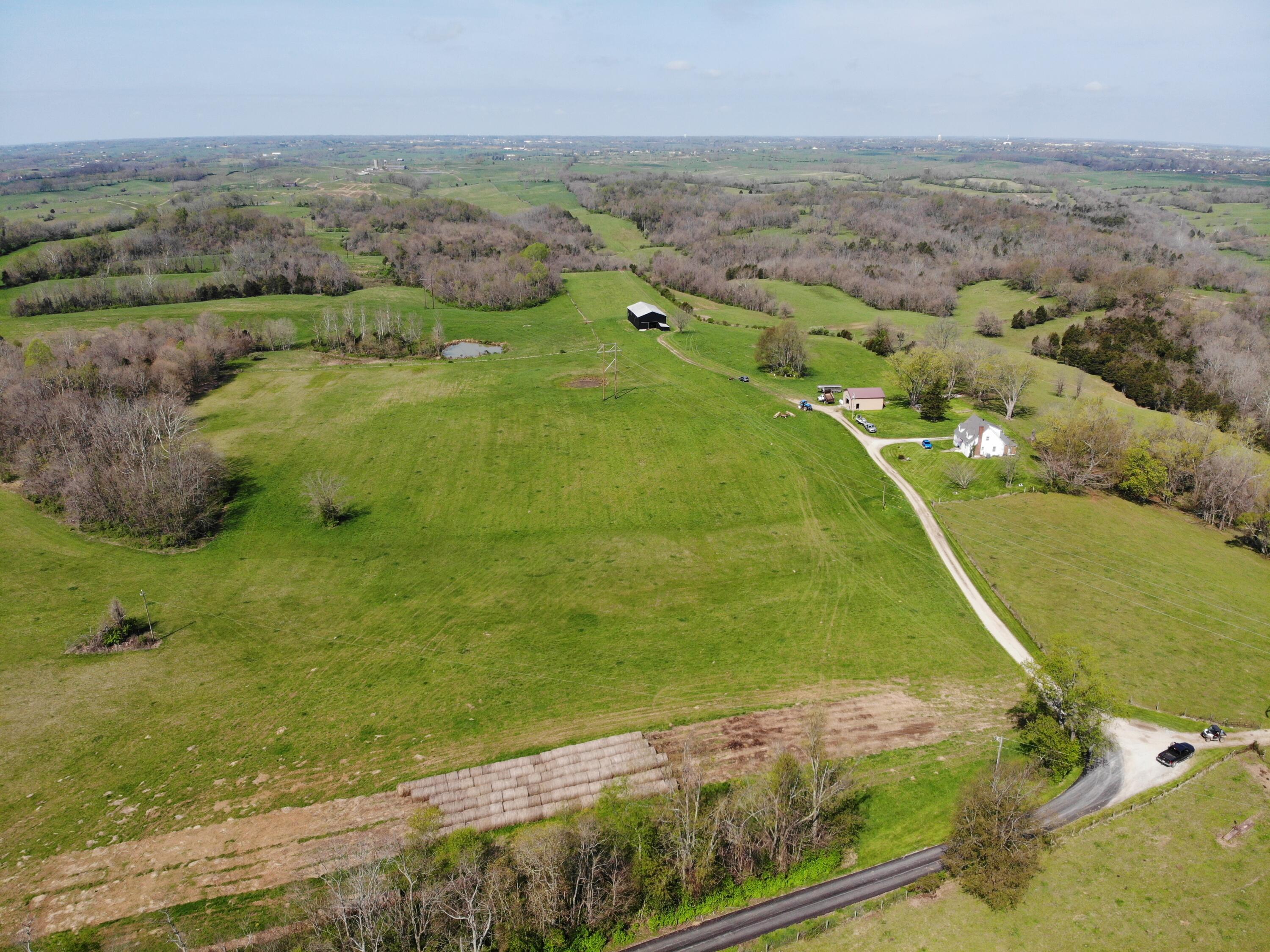 1350 Perry Pike Property Photo 2