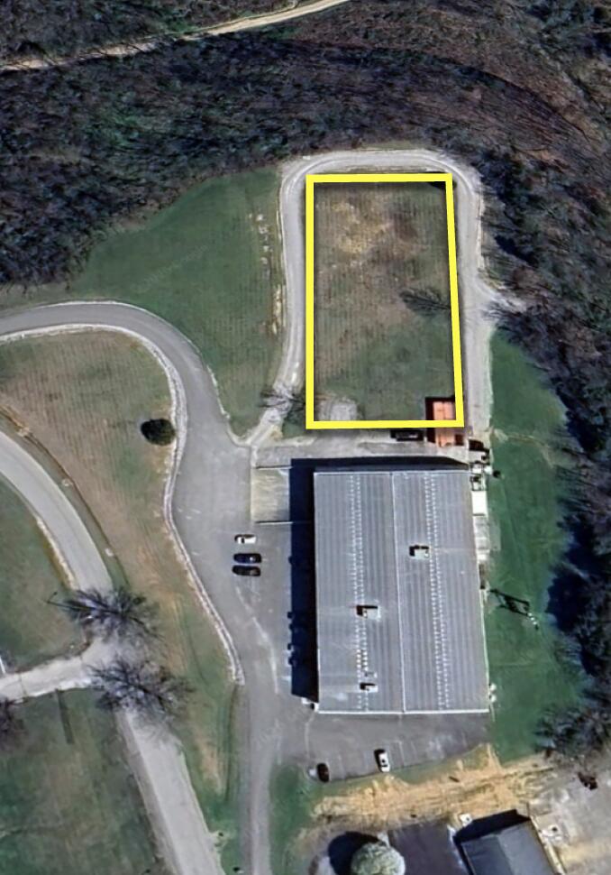95 Industrial Park Road Property Photo 3