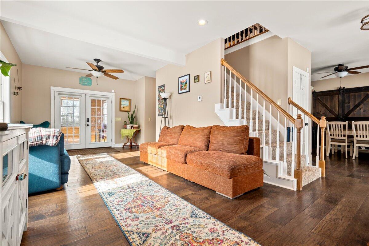 551 Rogers Road Property Photo 4