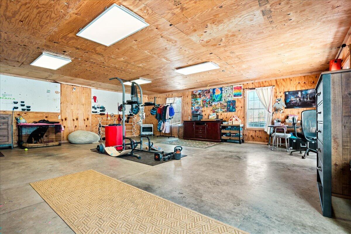 551 Rogers Road Property Photo 38