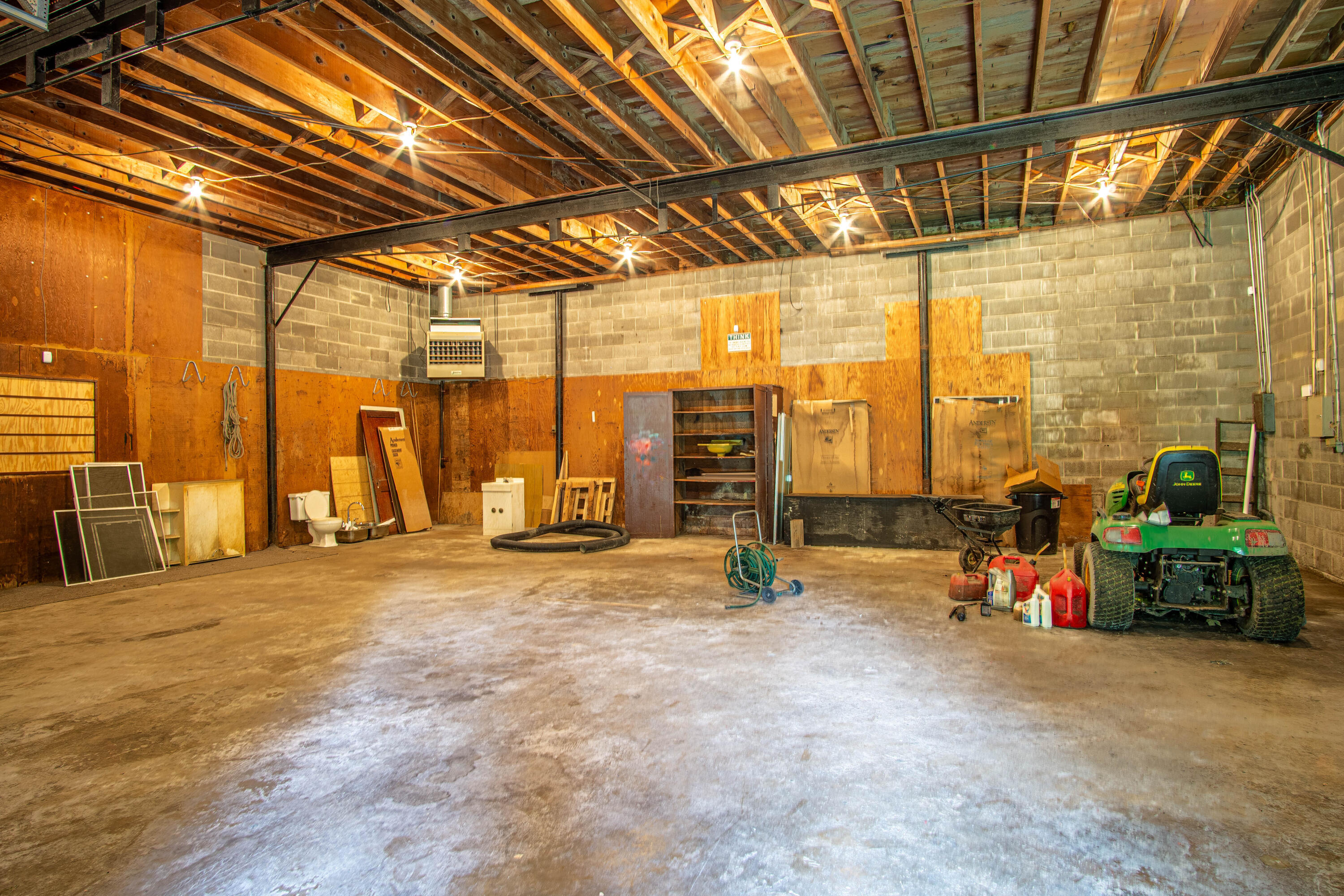 98 E Wyrick Street Property Photo 61